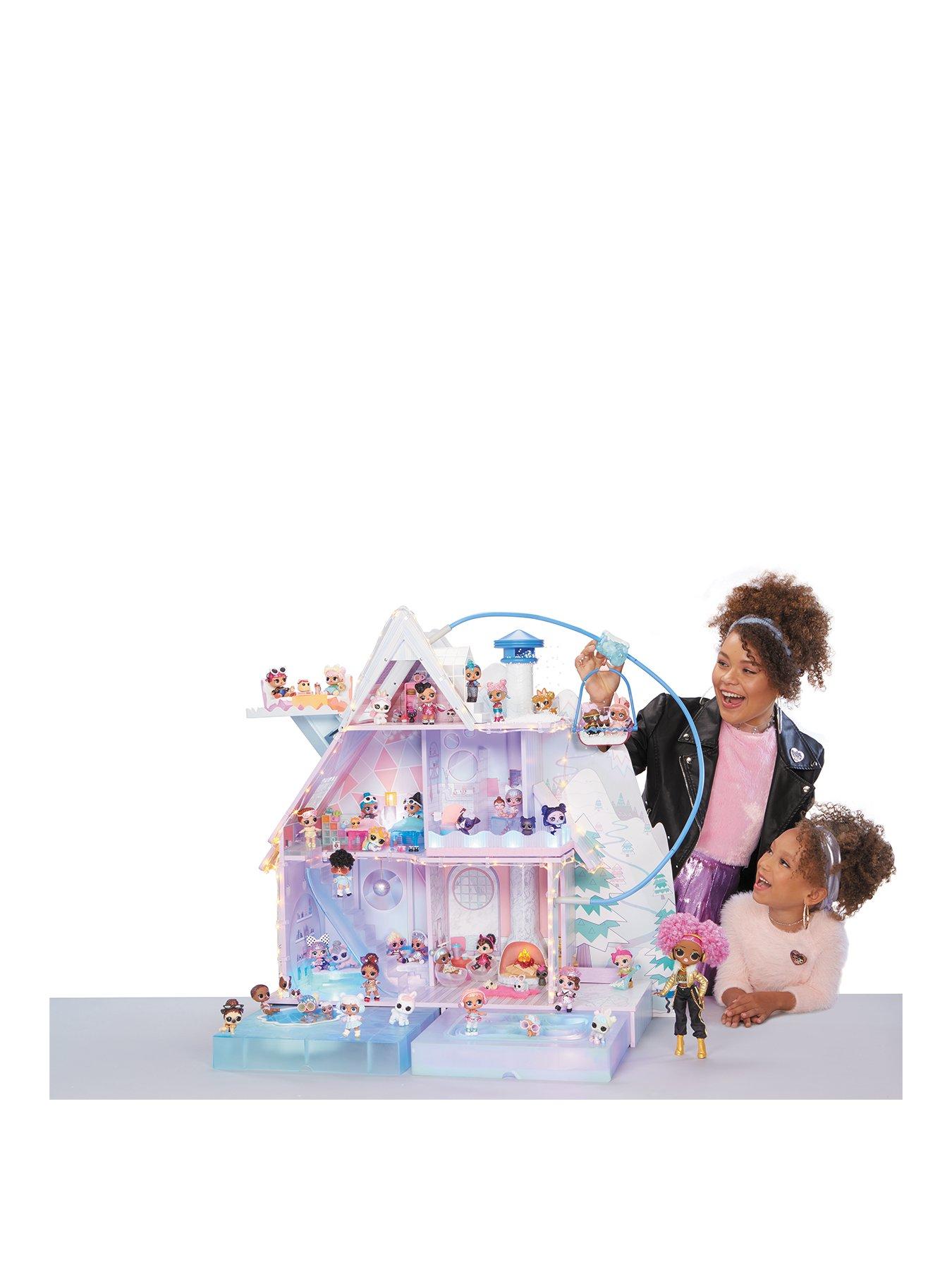 Winter Disco Chalet Doll House With 95 Surprises