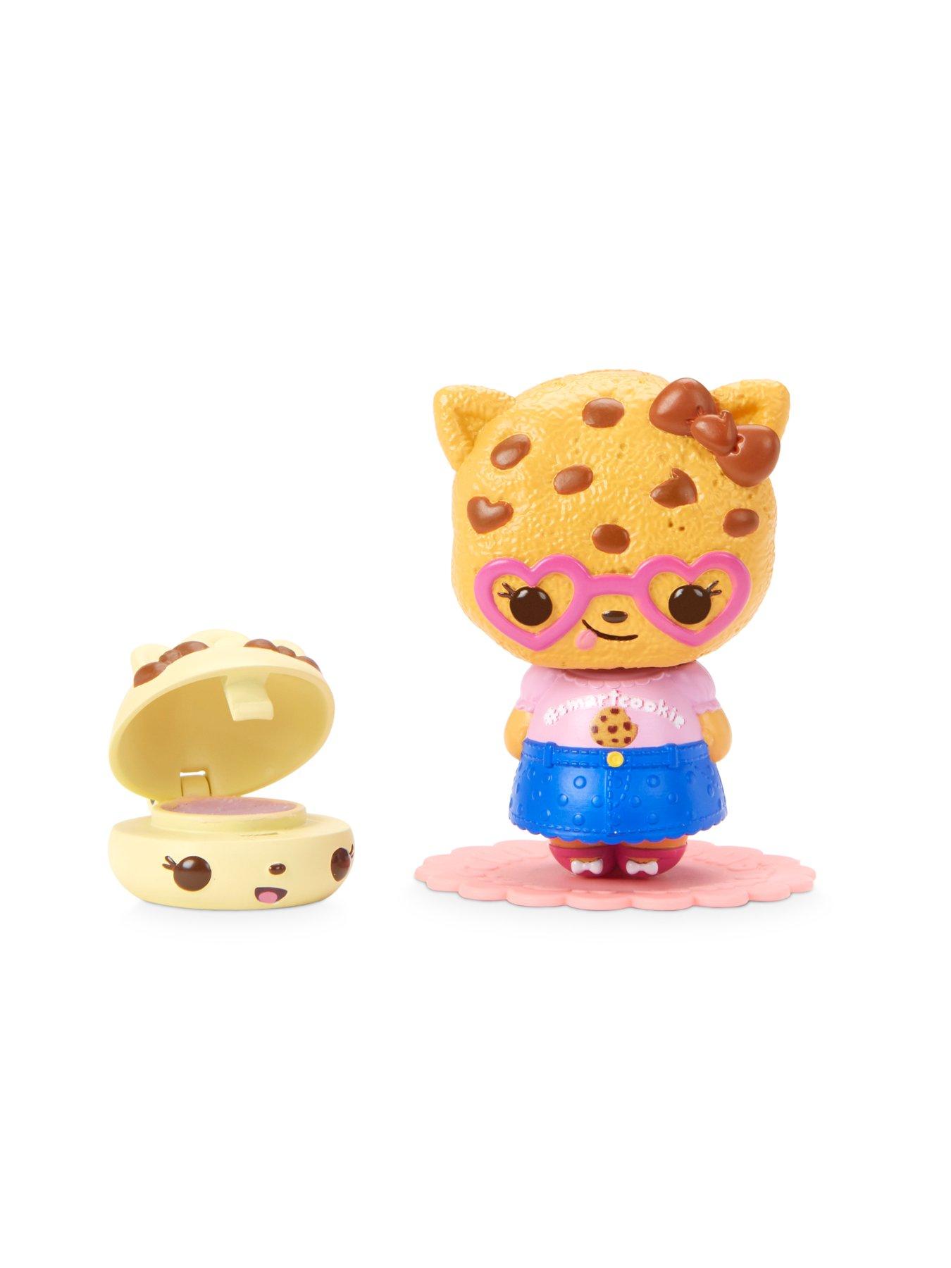 num noms makeup surprise