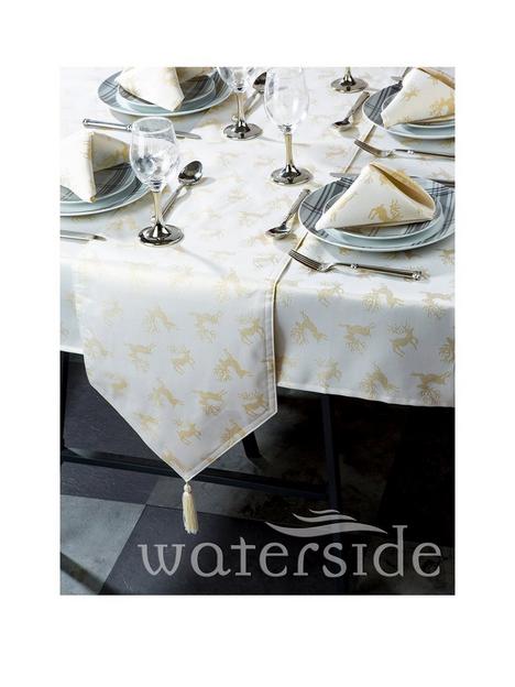 waterside-reindeer-jacquard-christmas-table-linen-set