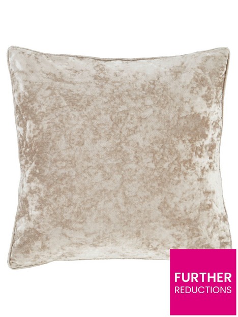 catherine-lansfield-crushed-velvet-cushion