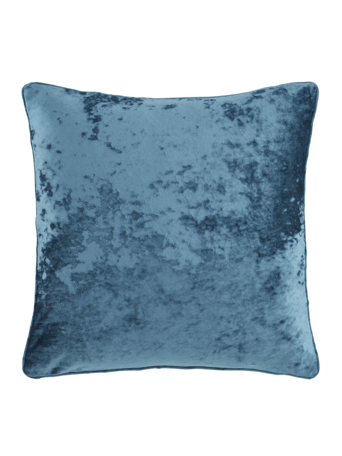 Catherine Lansfield Crushed Velvet Cushion
