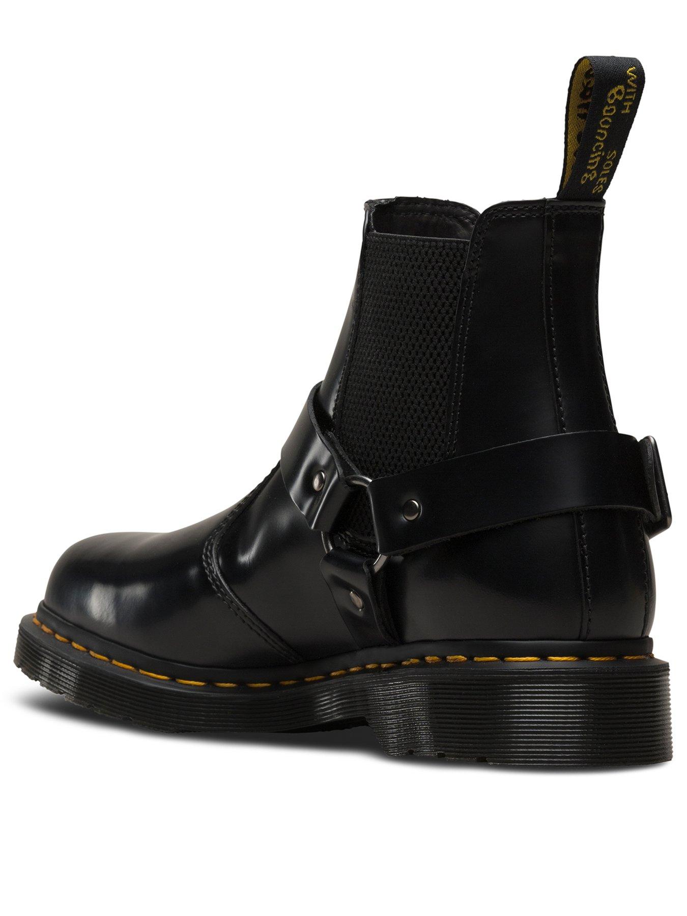 dr martens wincox chelsea biker ankle boot