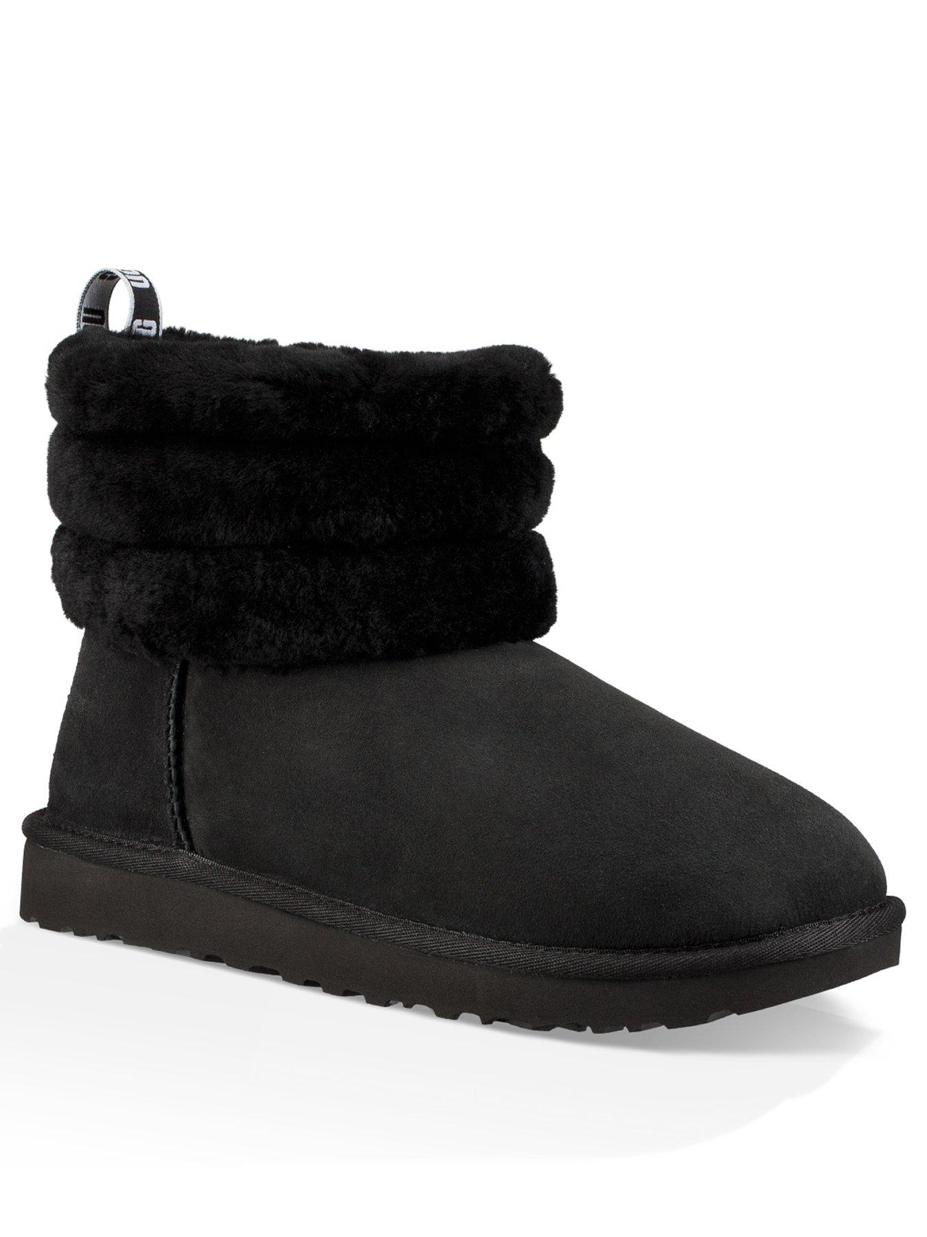 black quilted uggs