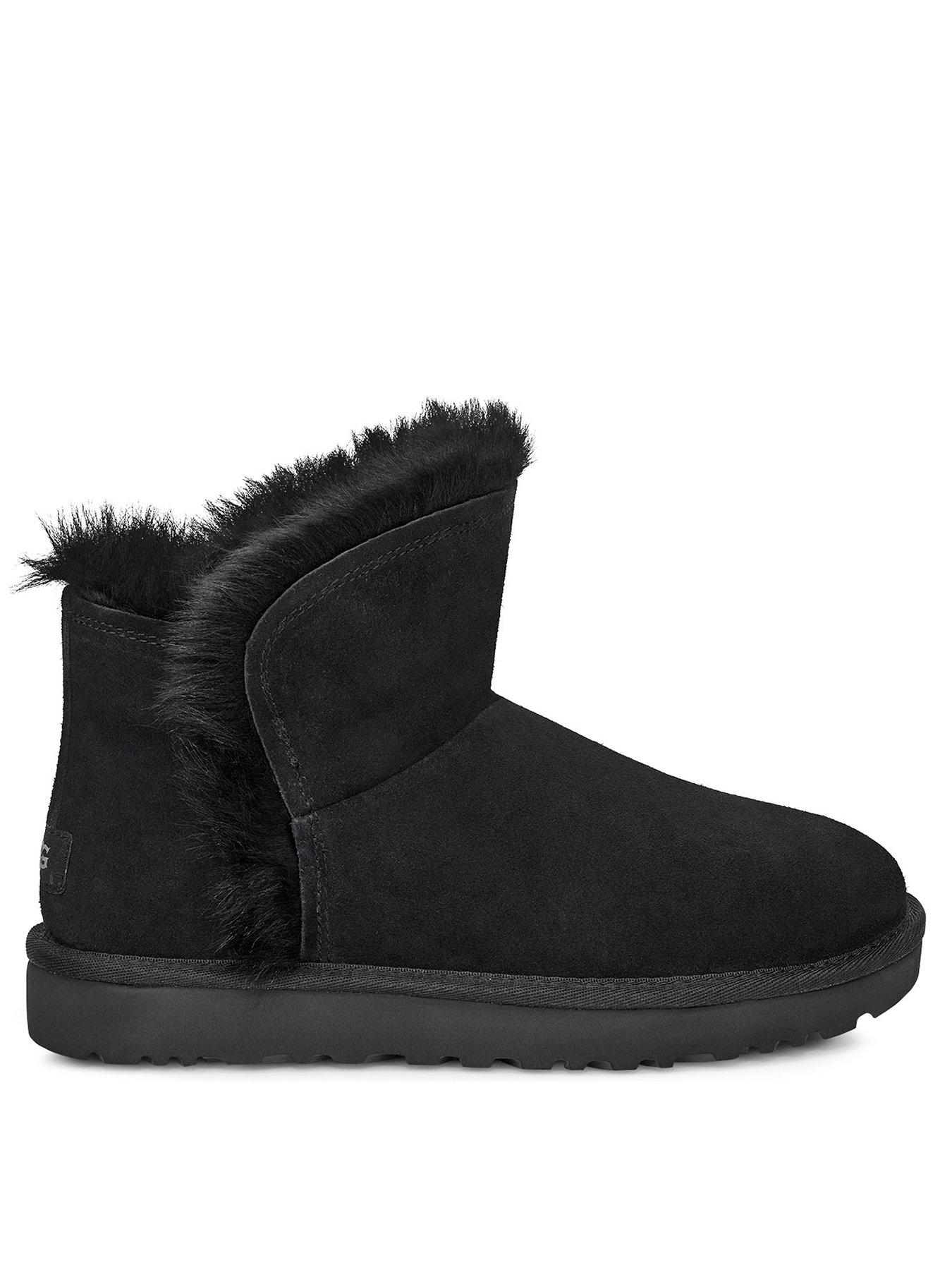black uggs low