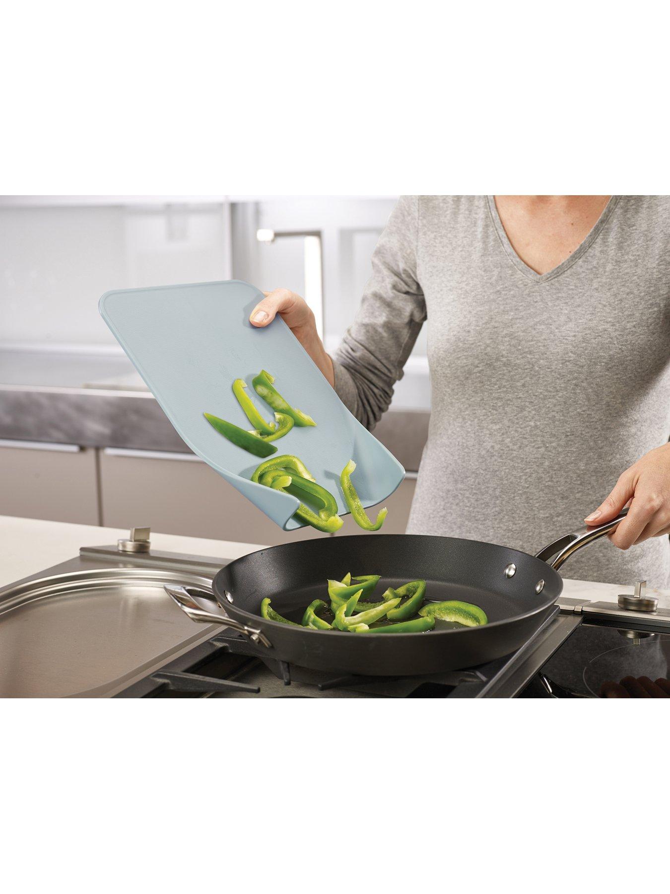 Image 3 of 5 of Joseph Joseph Nest 3-Piece Chopping Board