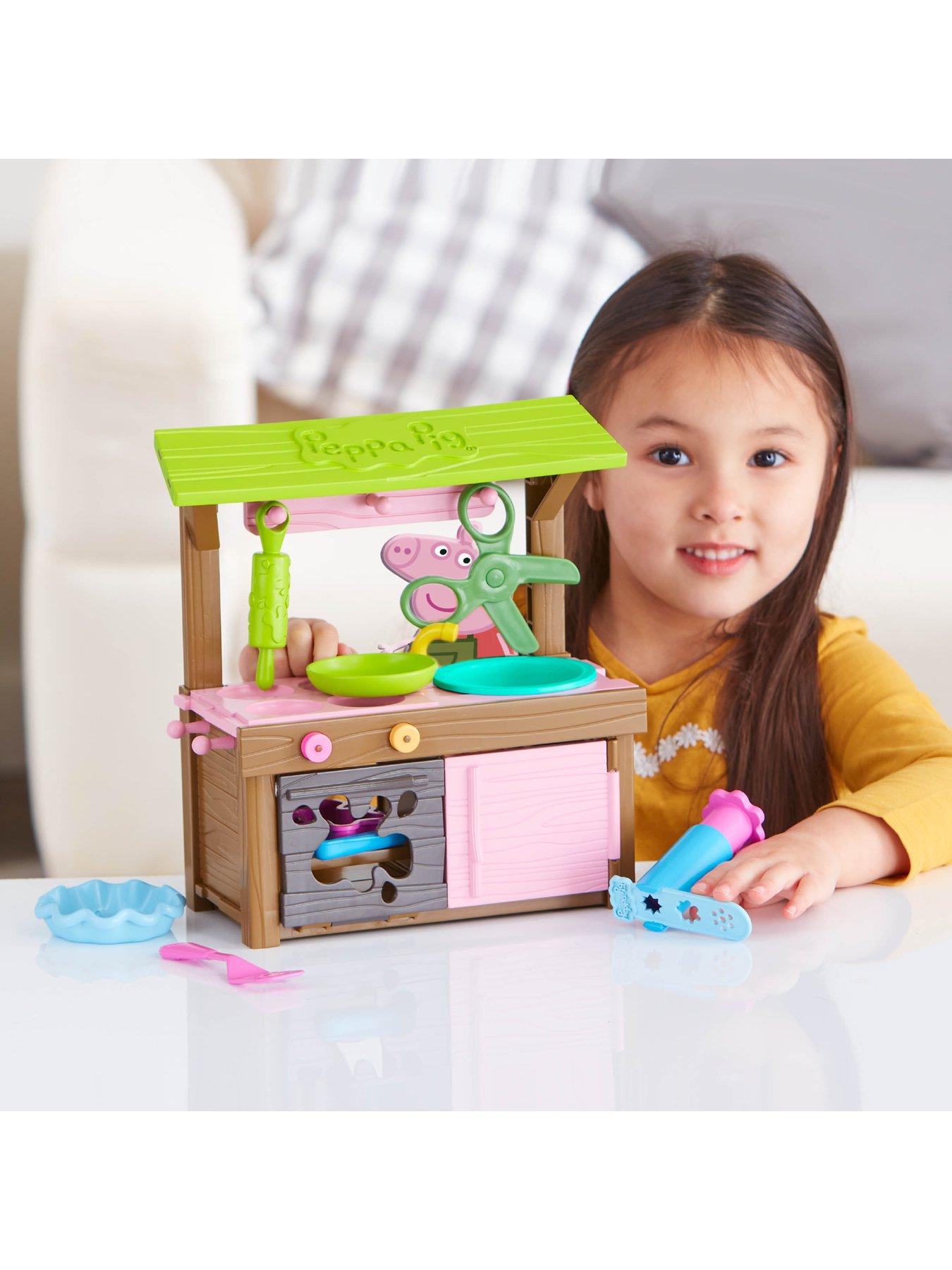 Peppa Pig Peppa's Mud Kitchen Dough Set 