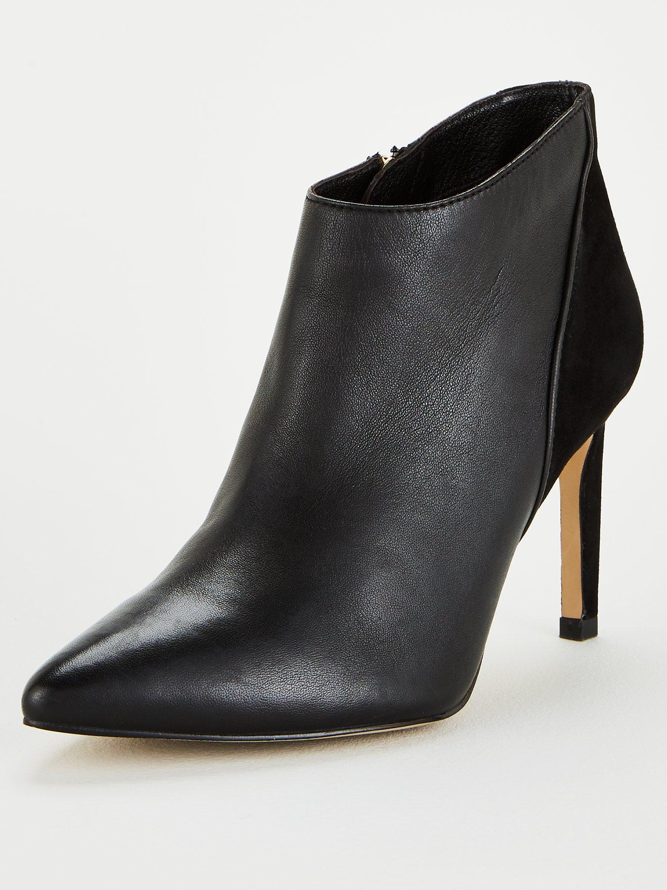 wide fit shoe boots uk