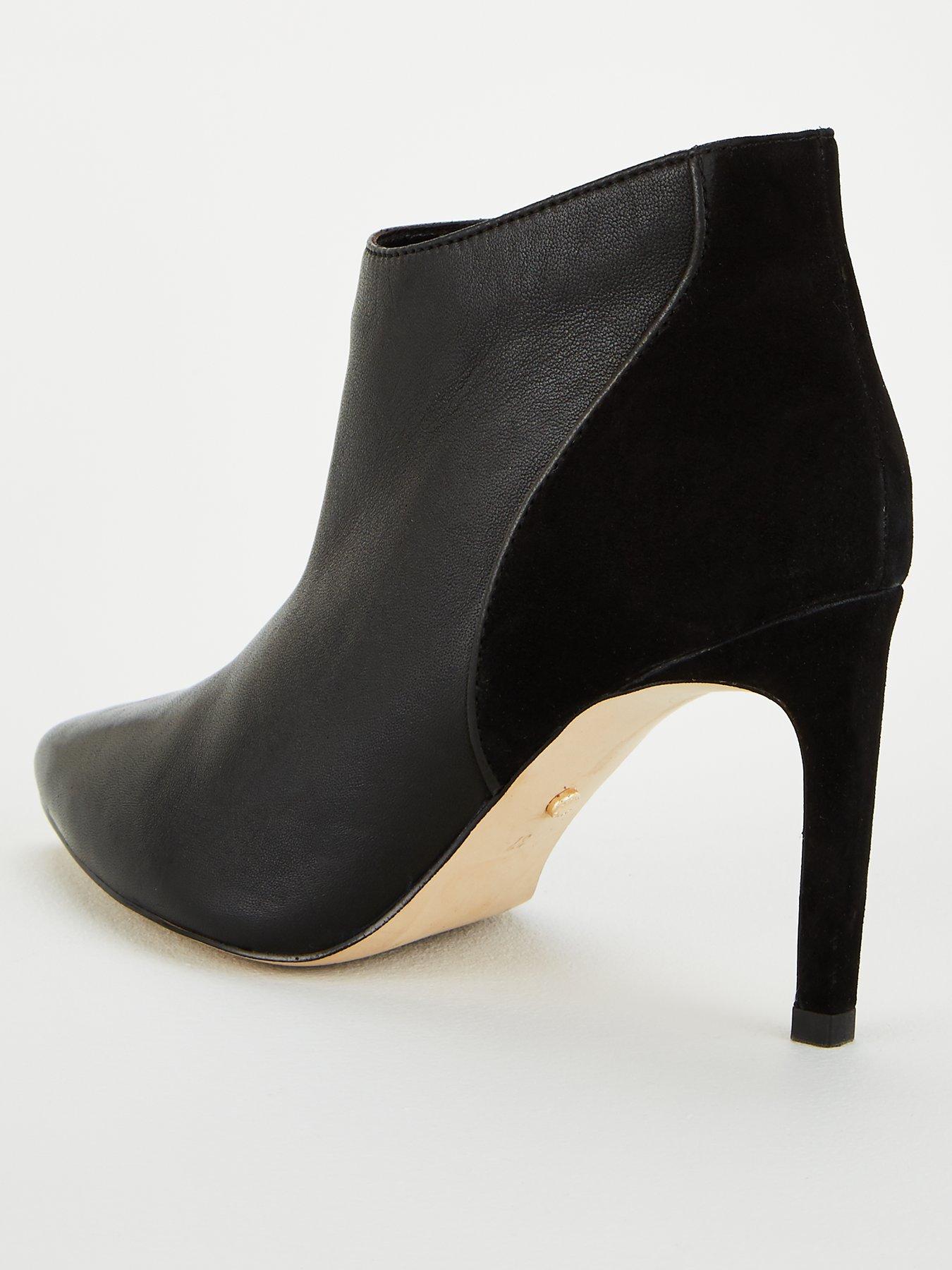 wide fit shoe boots uk