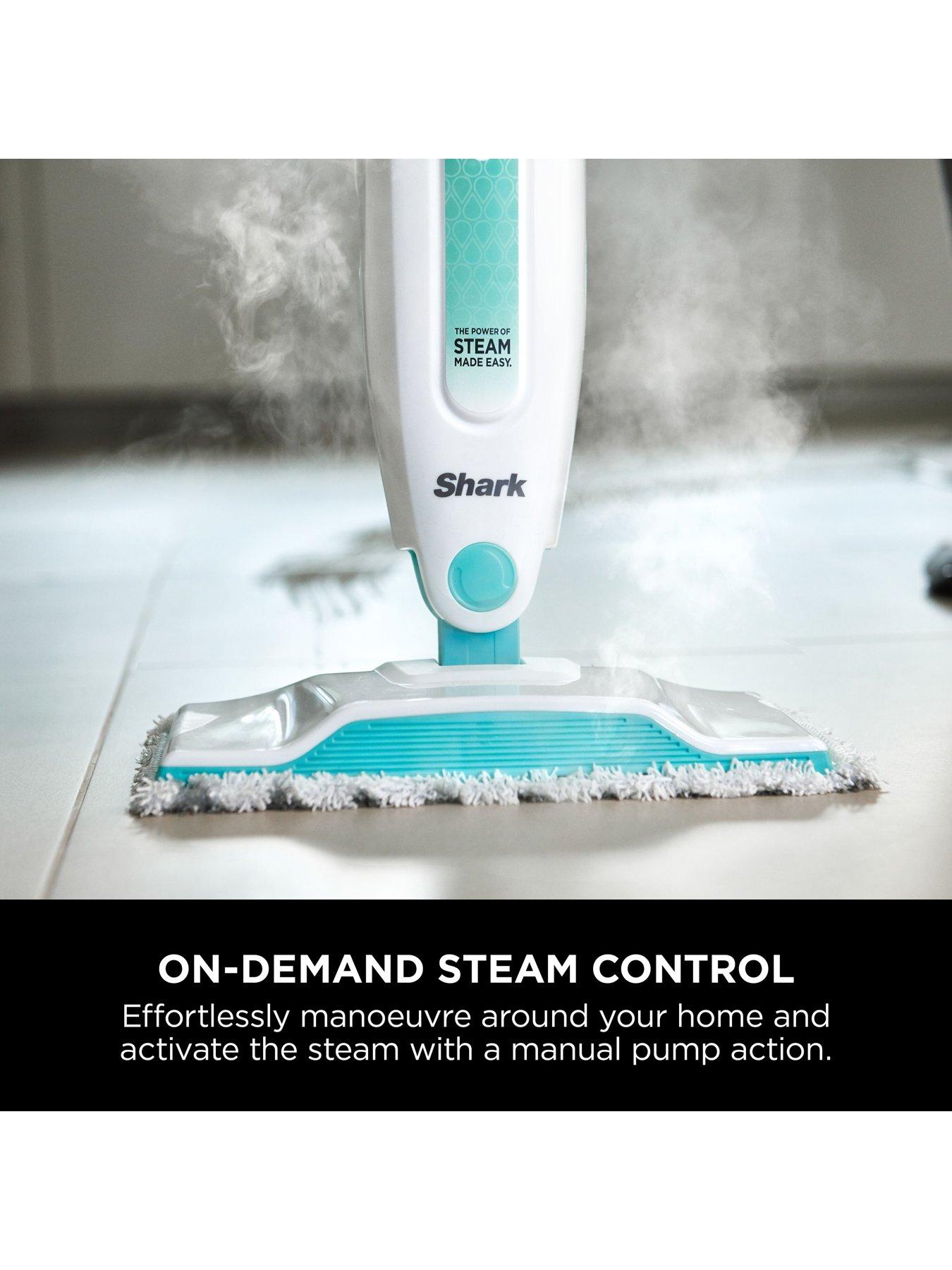 Image 2 of 7 of Shark Pro Steam Mop&nbsp;- Reusable, Machine Washable Cleaning Pads - 5.5 Metre Cord - White -&nbsp;S1000UK