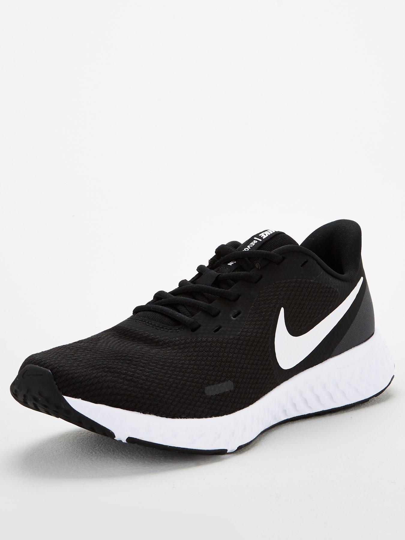 nike revolution size 5