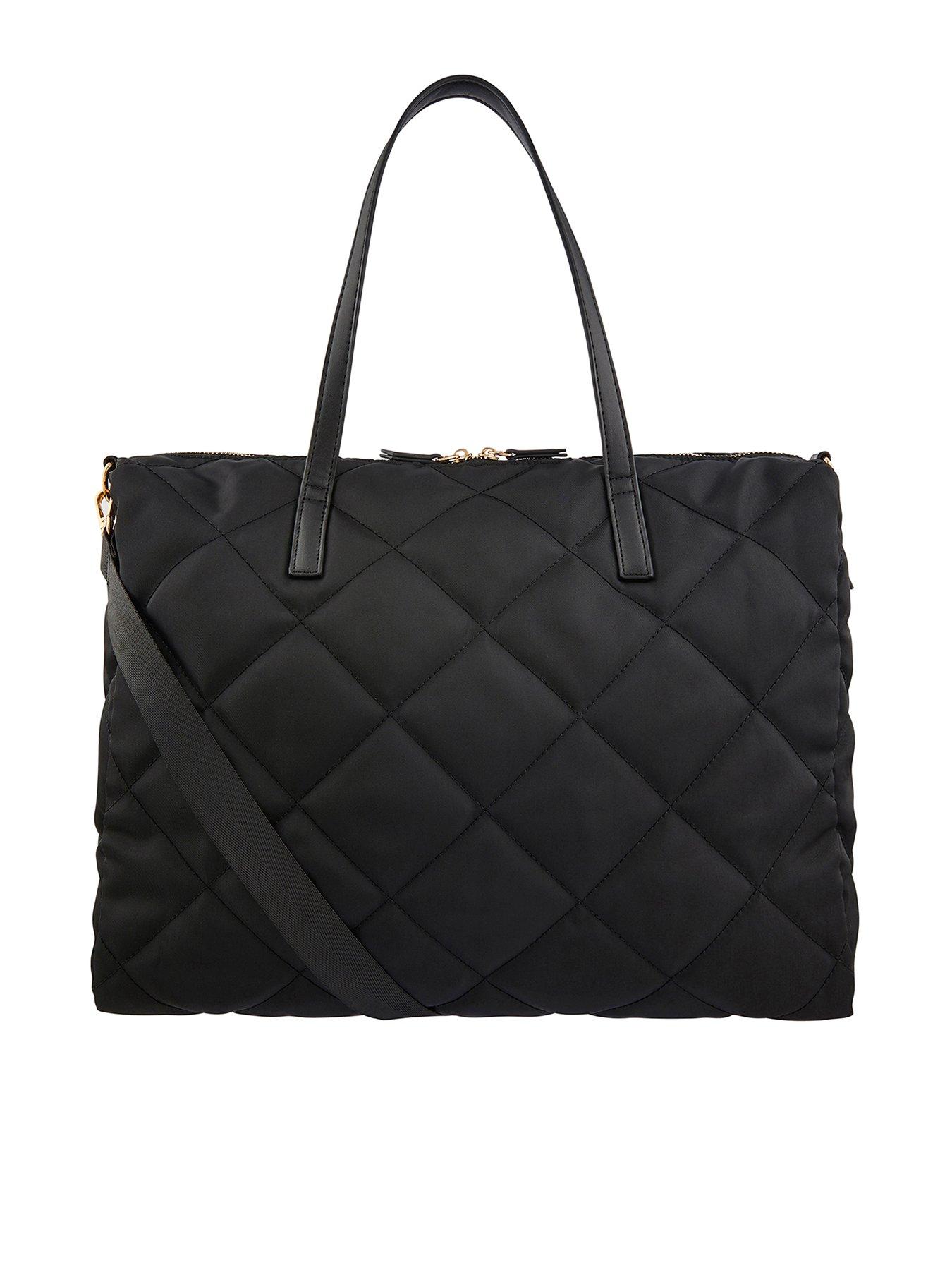 accessorise weekend bag