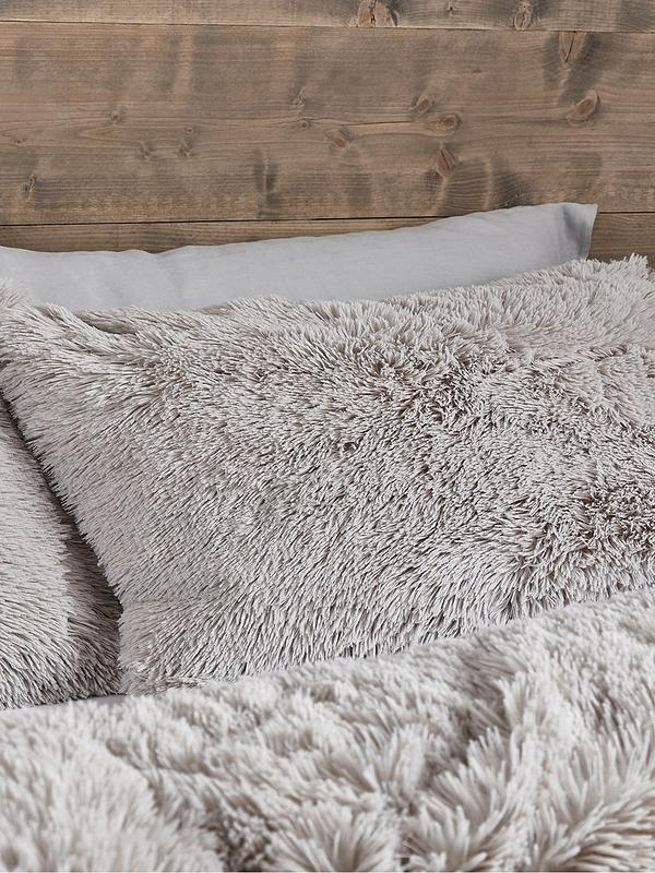 Catherine Lansfield Cuddly Faux Fur, Fluffy Duvet Cover Set