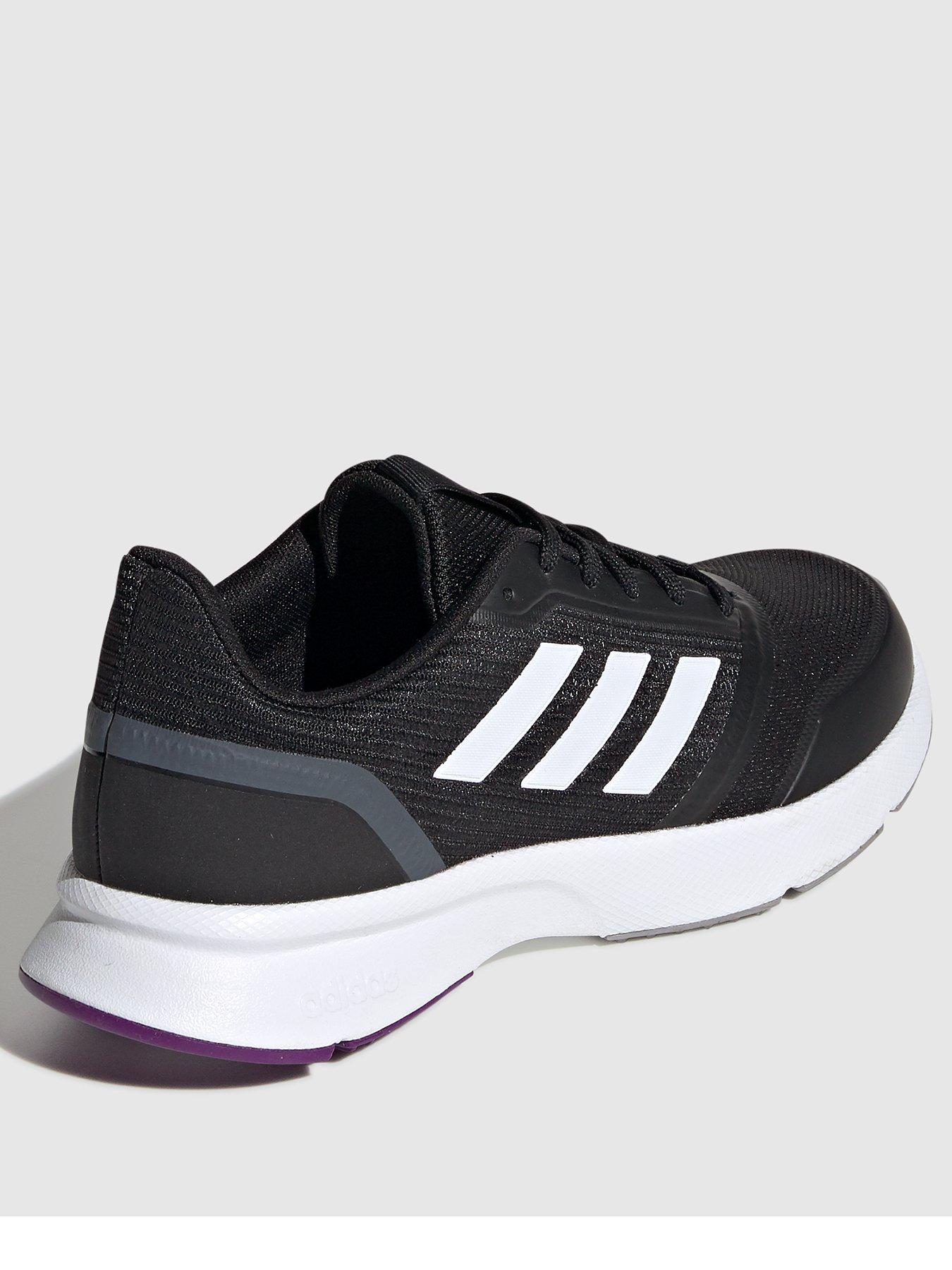 adidas nova flow trainers