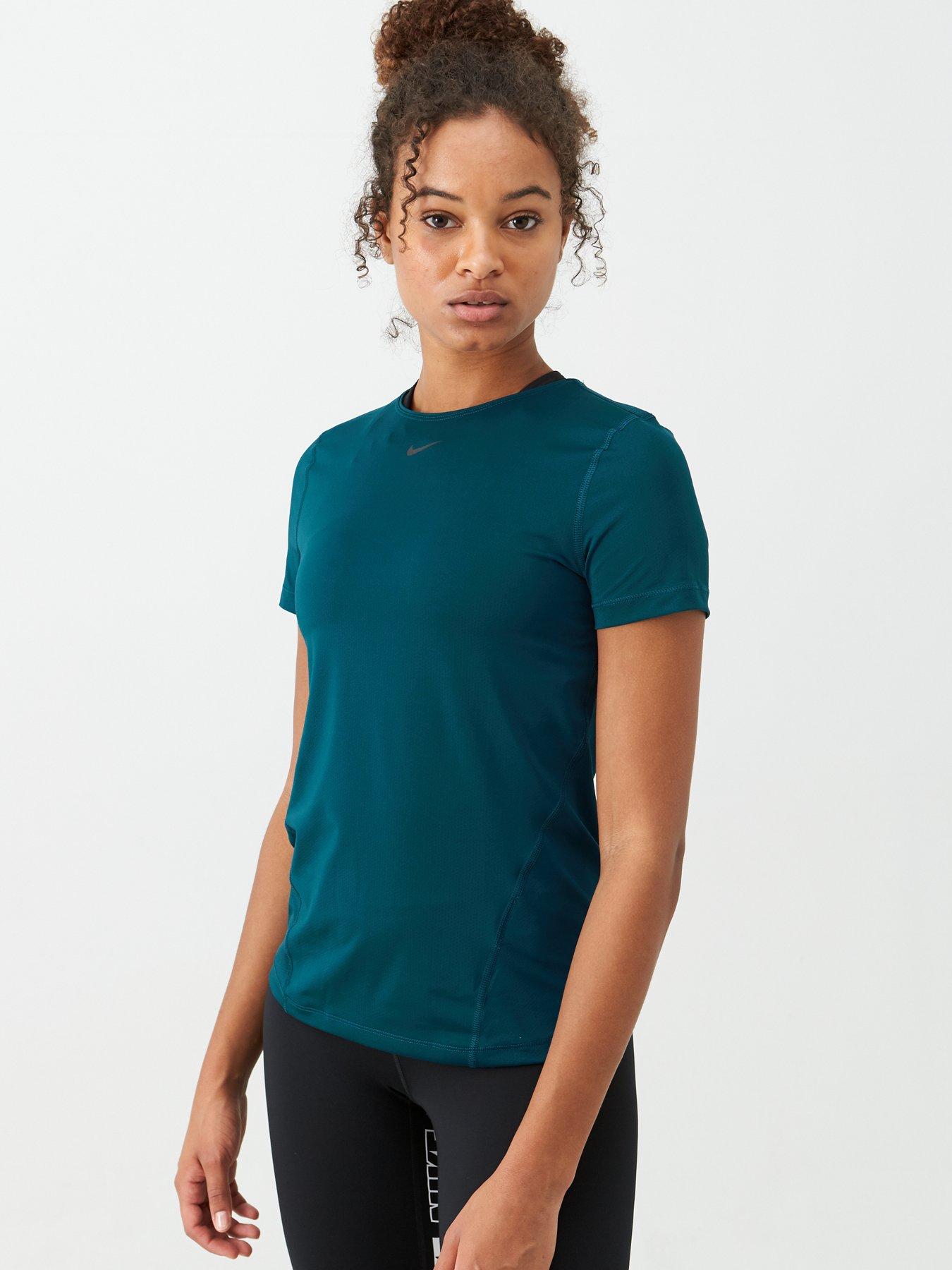 Nike Pro Training Tee review