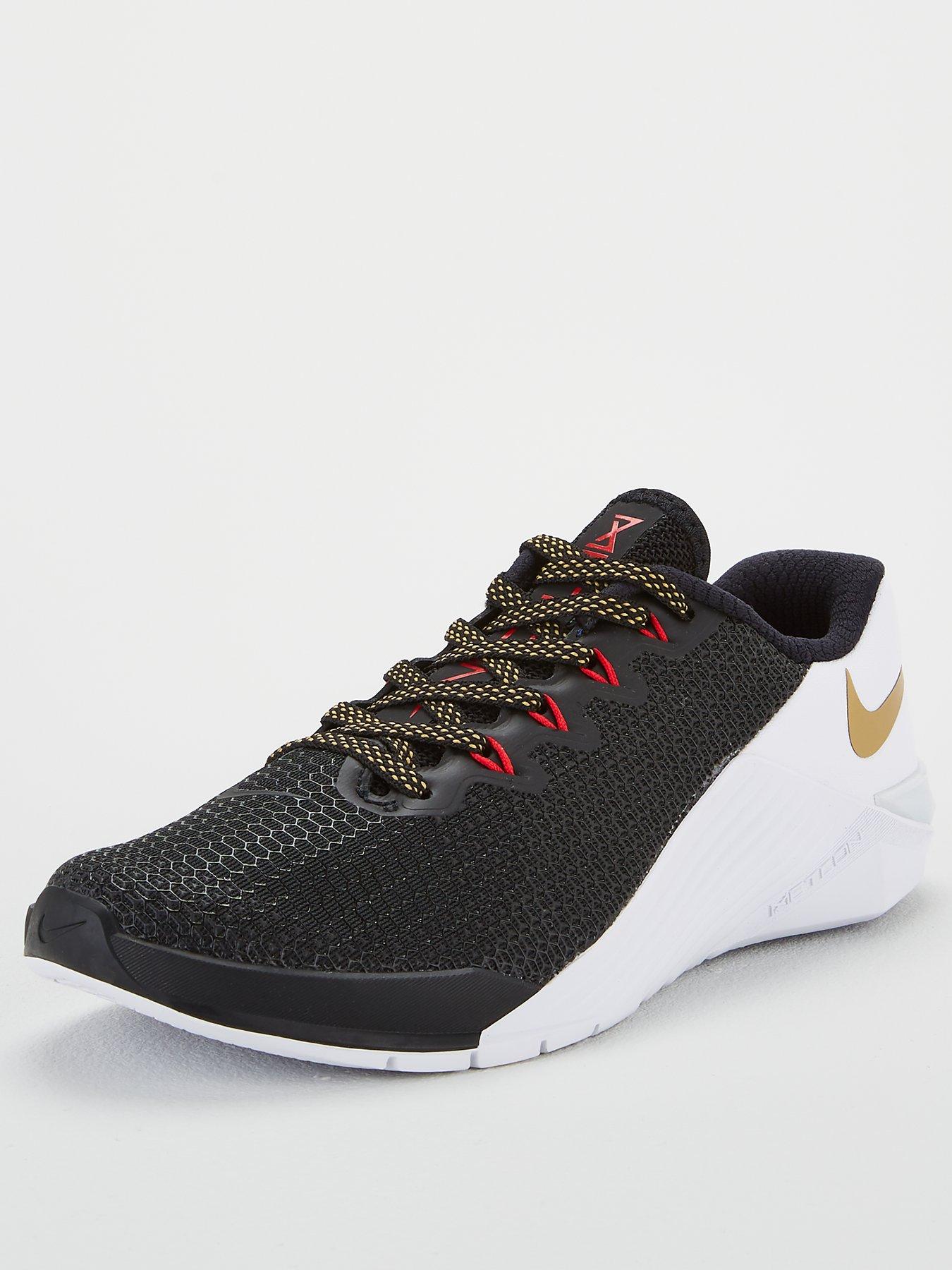 nike metcon black gold