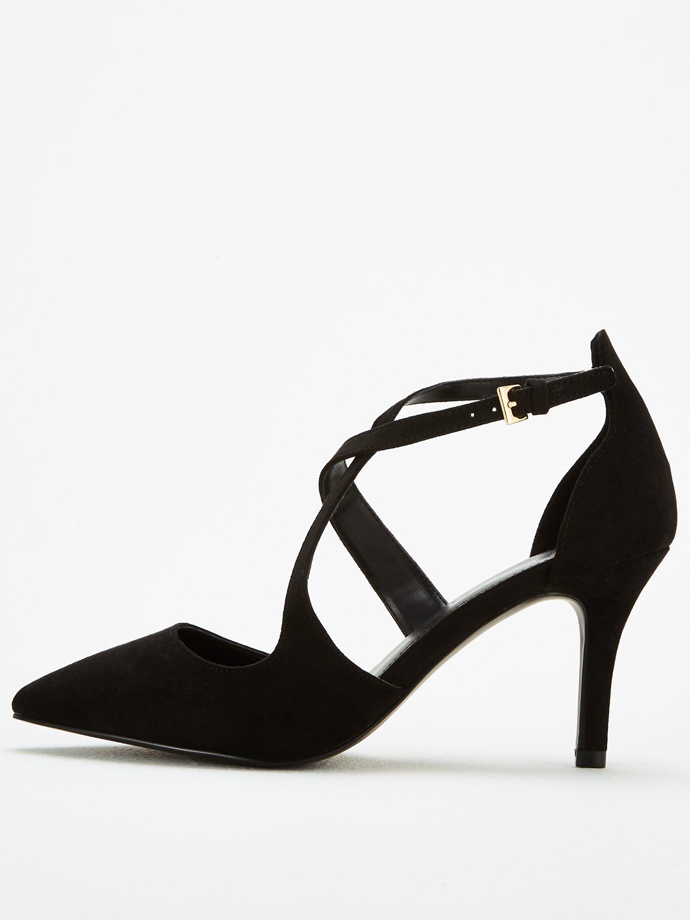 V cut court on sale shoes