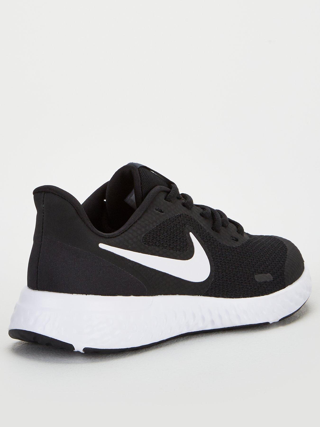 nike revolution 5 junior