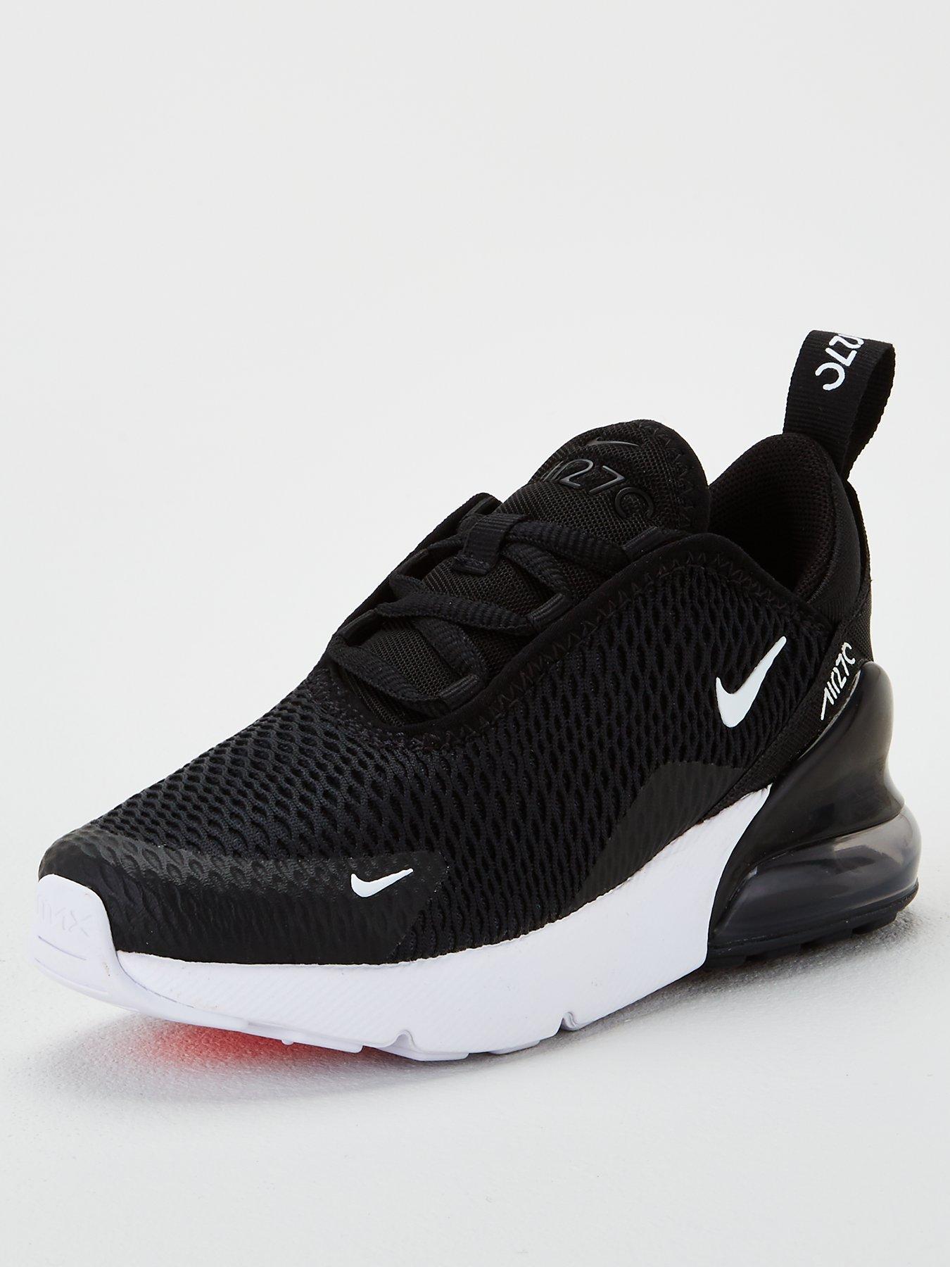 black and white nike trainers