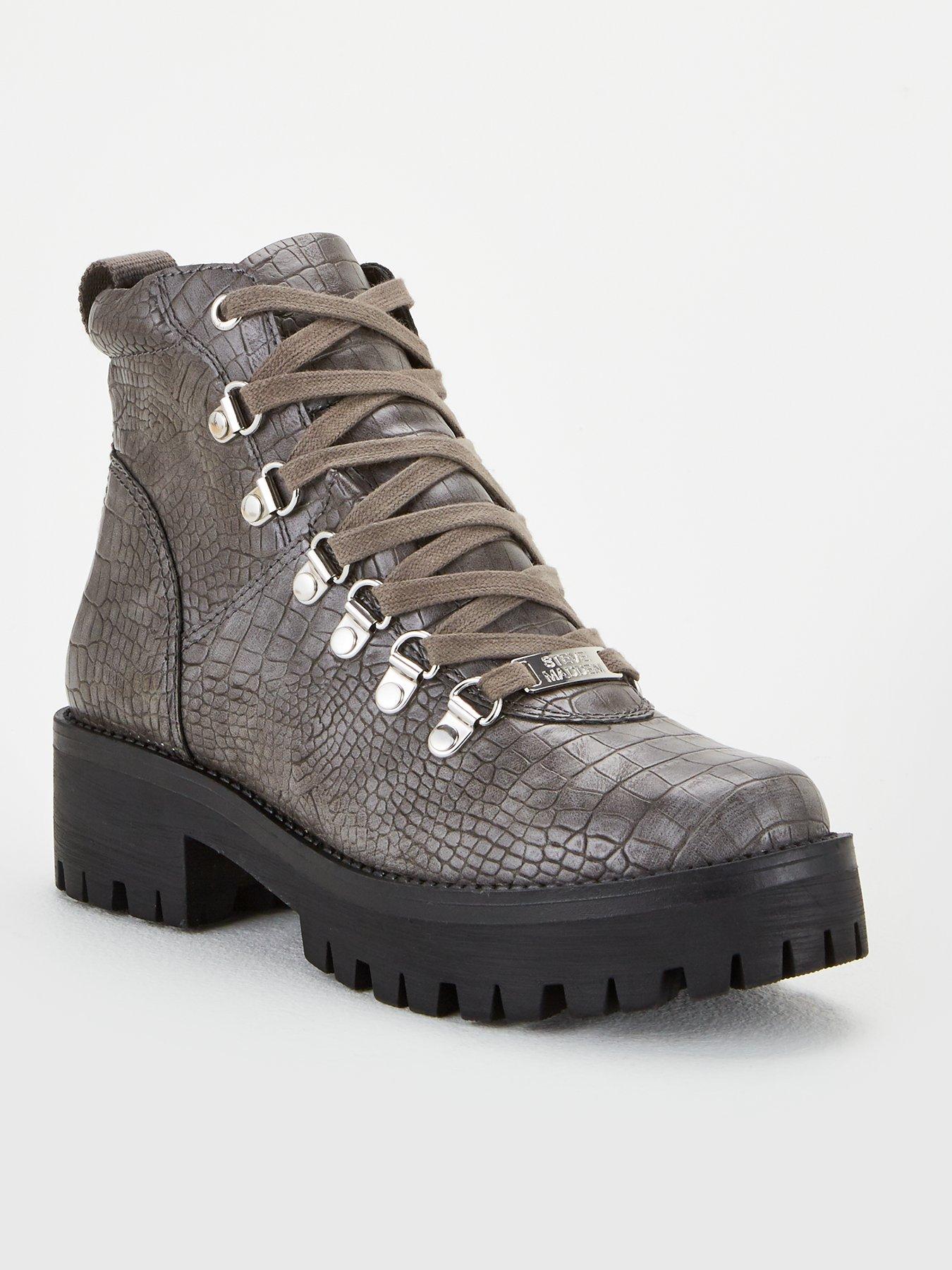 steve madden bam hiker boots