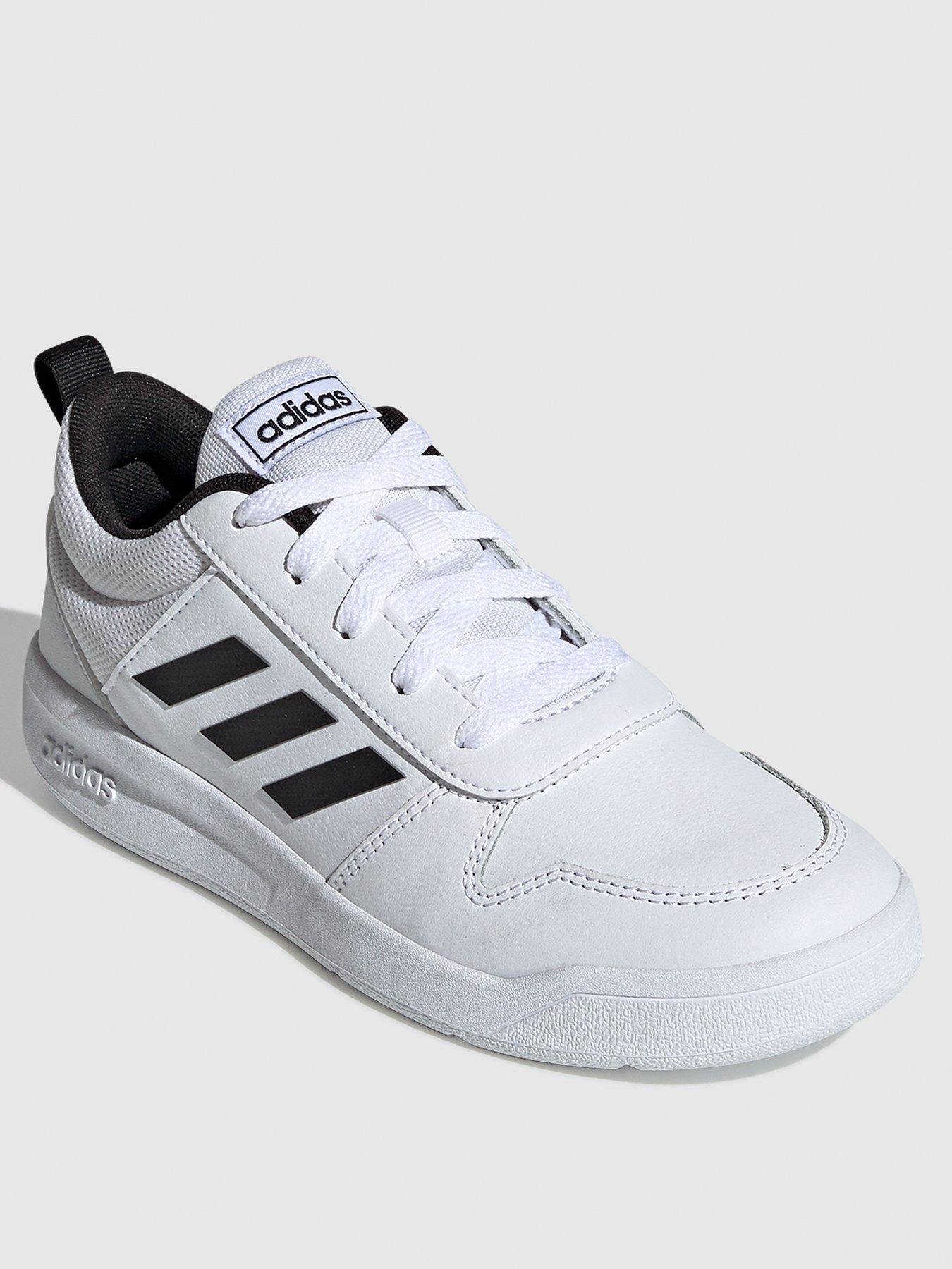 junior trainers sale uk