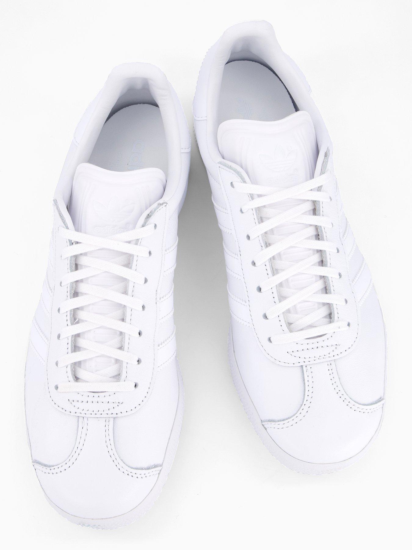 Image 4 of 7 of adidas Originals Gazelle - White/Gold