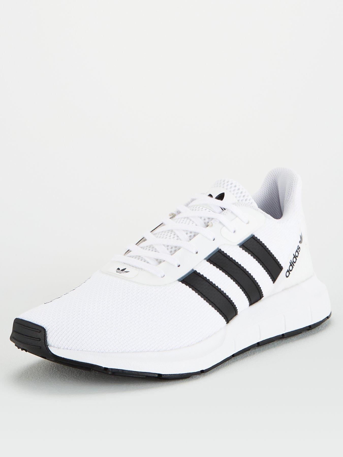 white and black swift run adidas