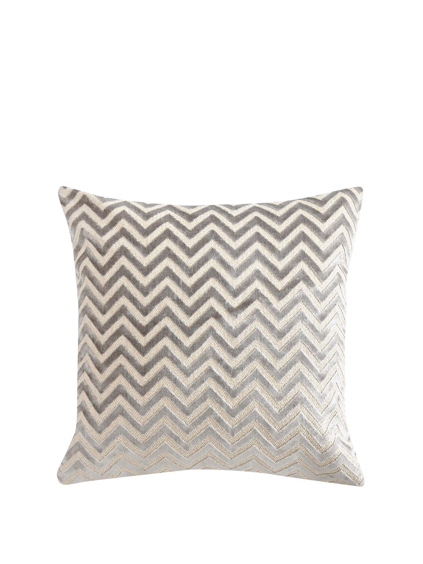 Zig Zag Velvet Cushion review