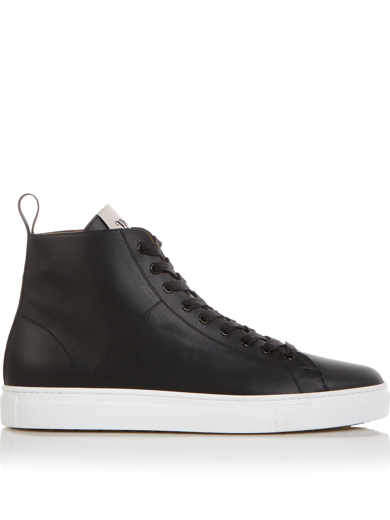 pe trainers black