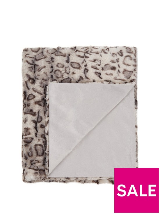 front image of cascade-home-leopard-luxury-textured-throw-grey