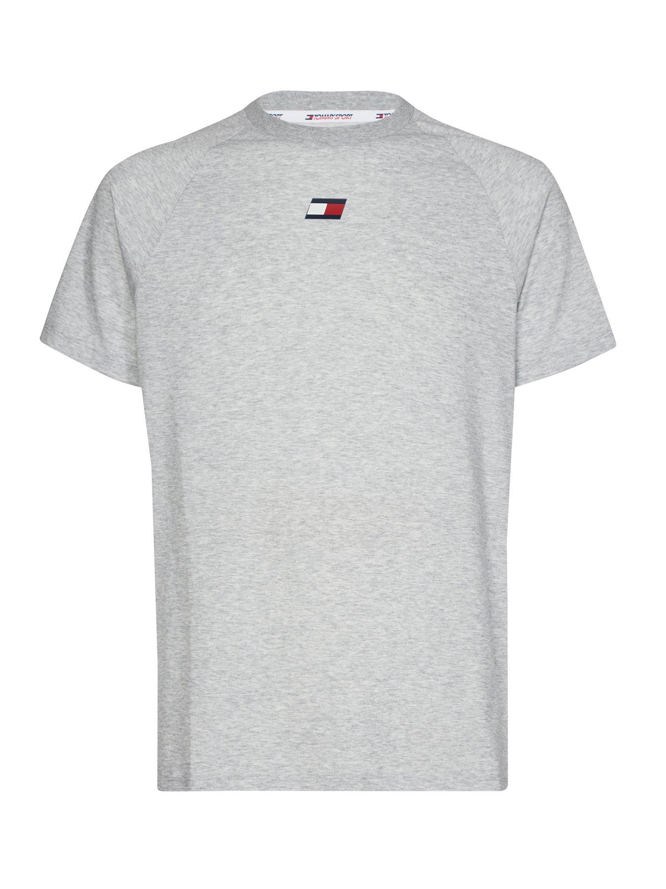 Tommy Hilfiger Chest Logo T-Shirt review