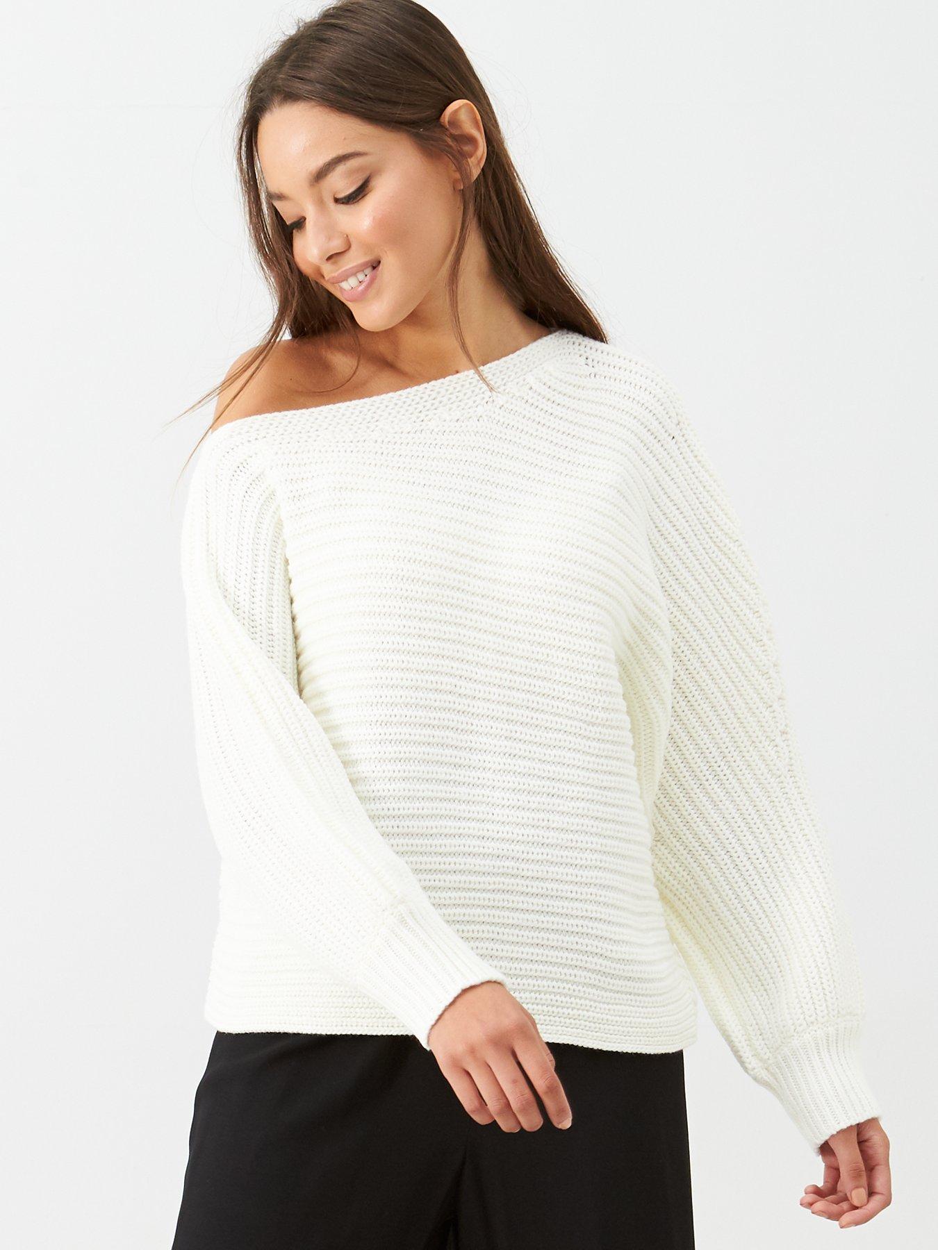 off shoulder and jumper skirt