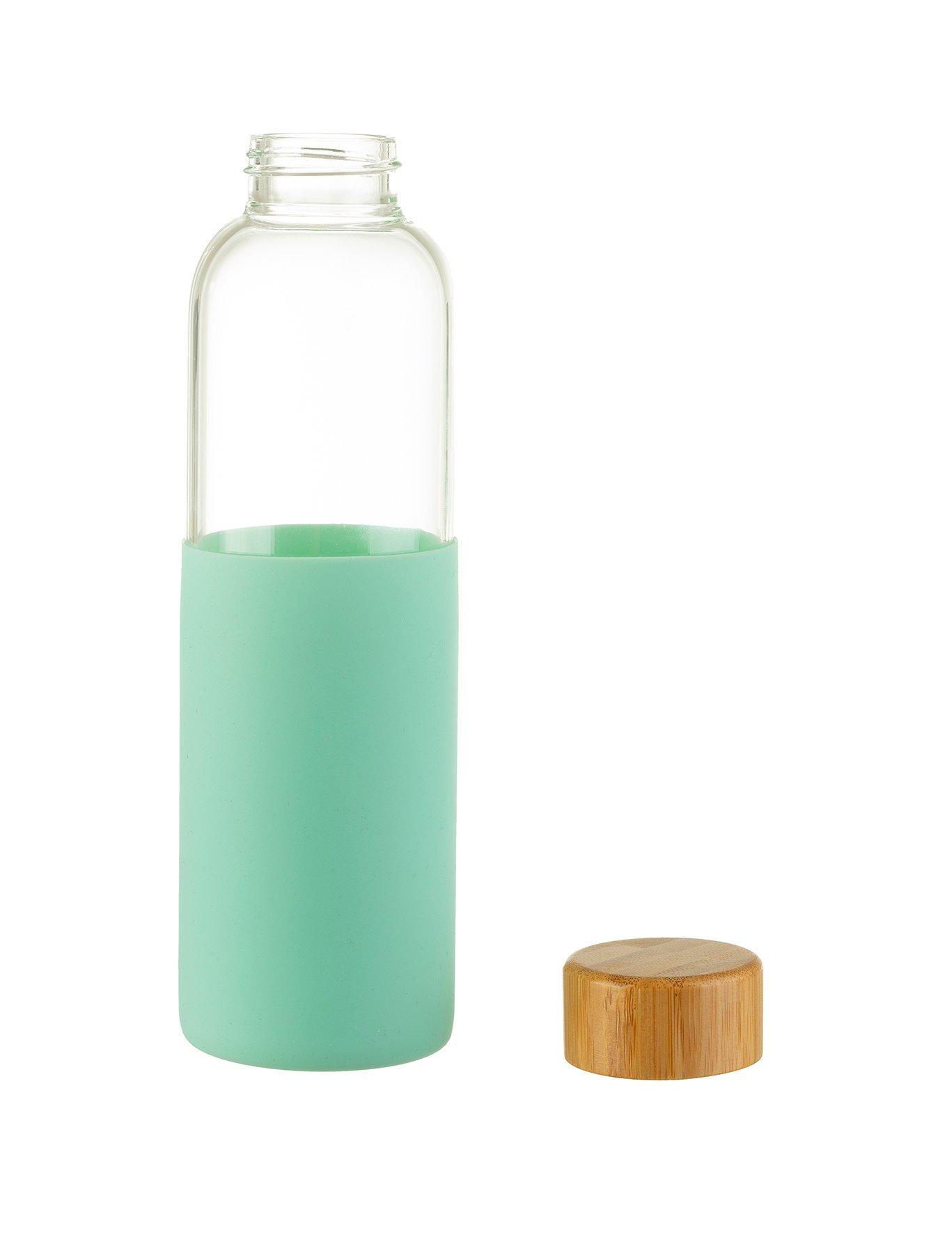 Sass & Belle Single Wall High Borosilicate Glass Bottle With Slilicone Sleeve review