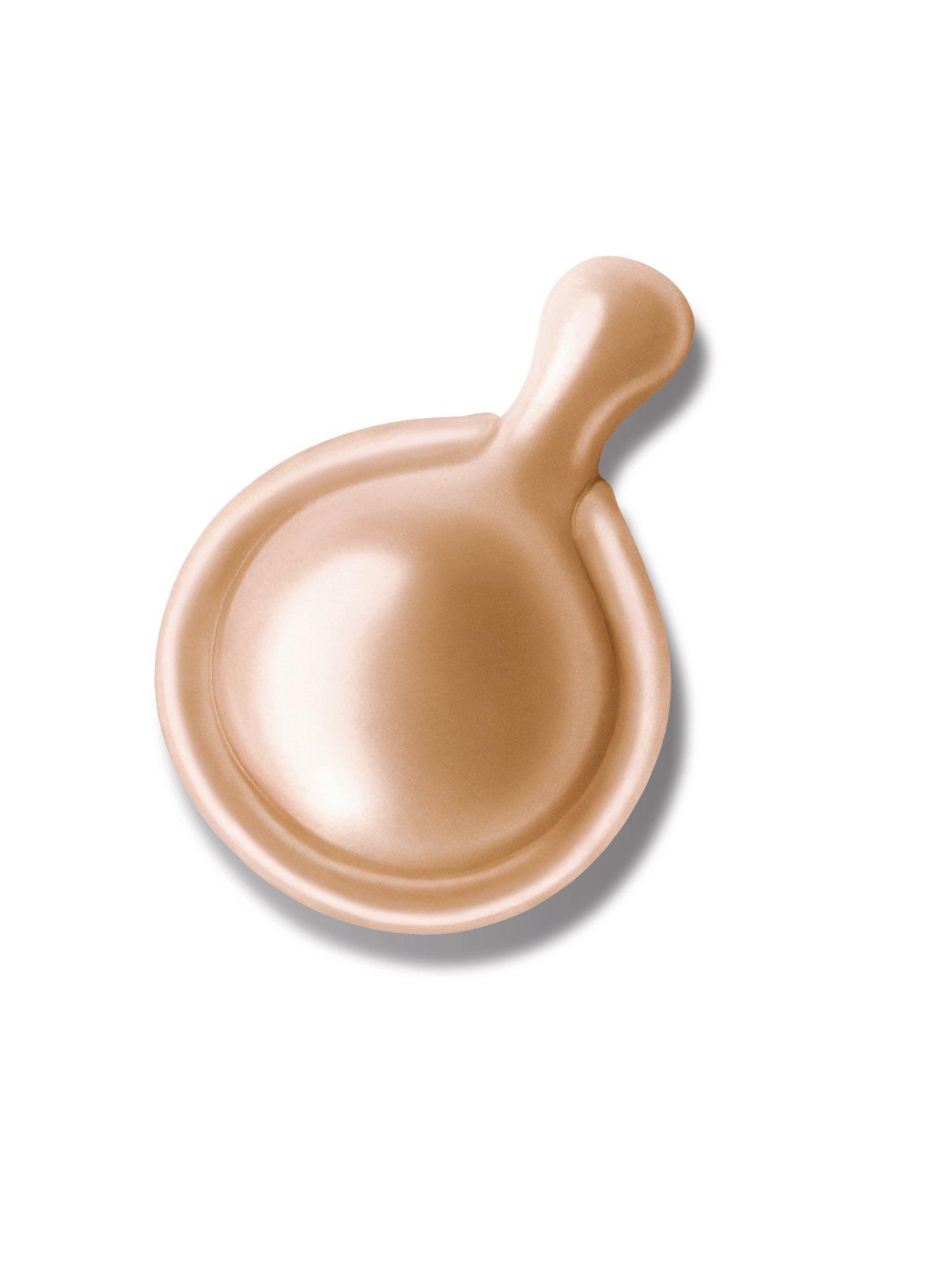 Image 3 of 6 of Elizabeth Arden Vitamin C Ceramide Capsules Radiance Renewal Serum - 60 Pieces