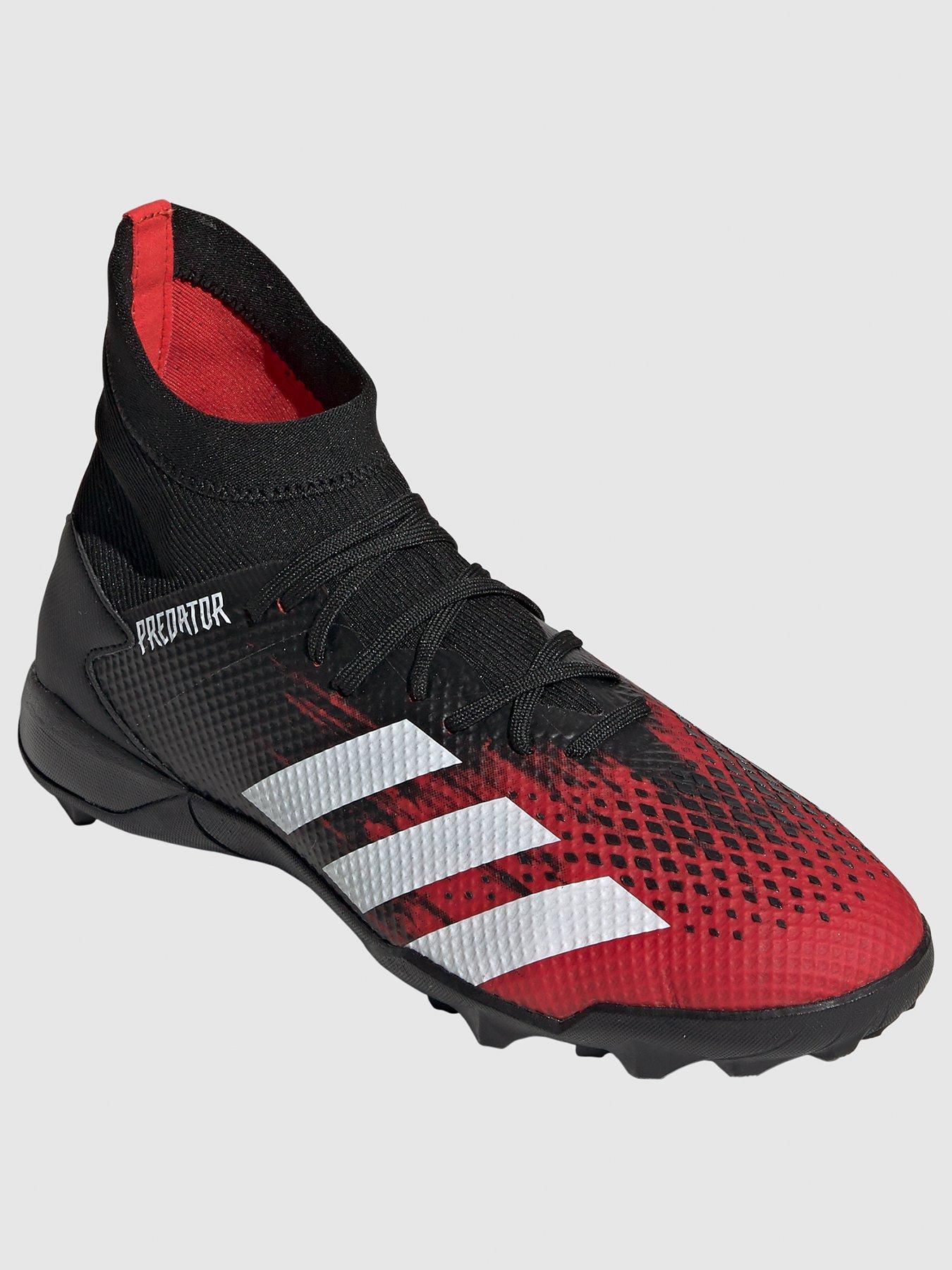 predator astro trainers