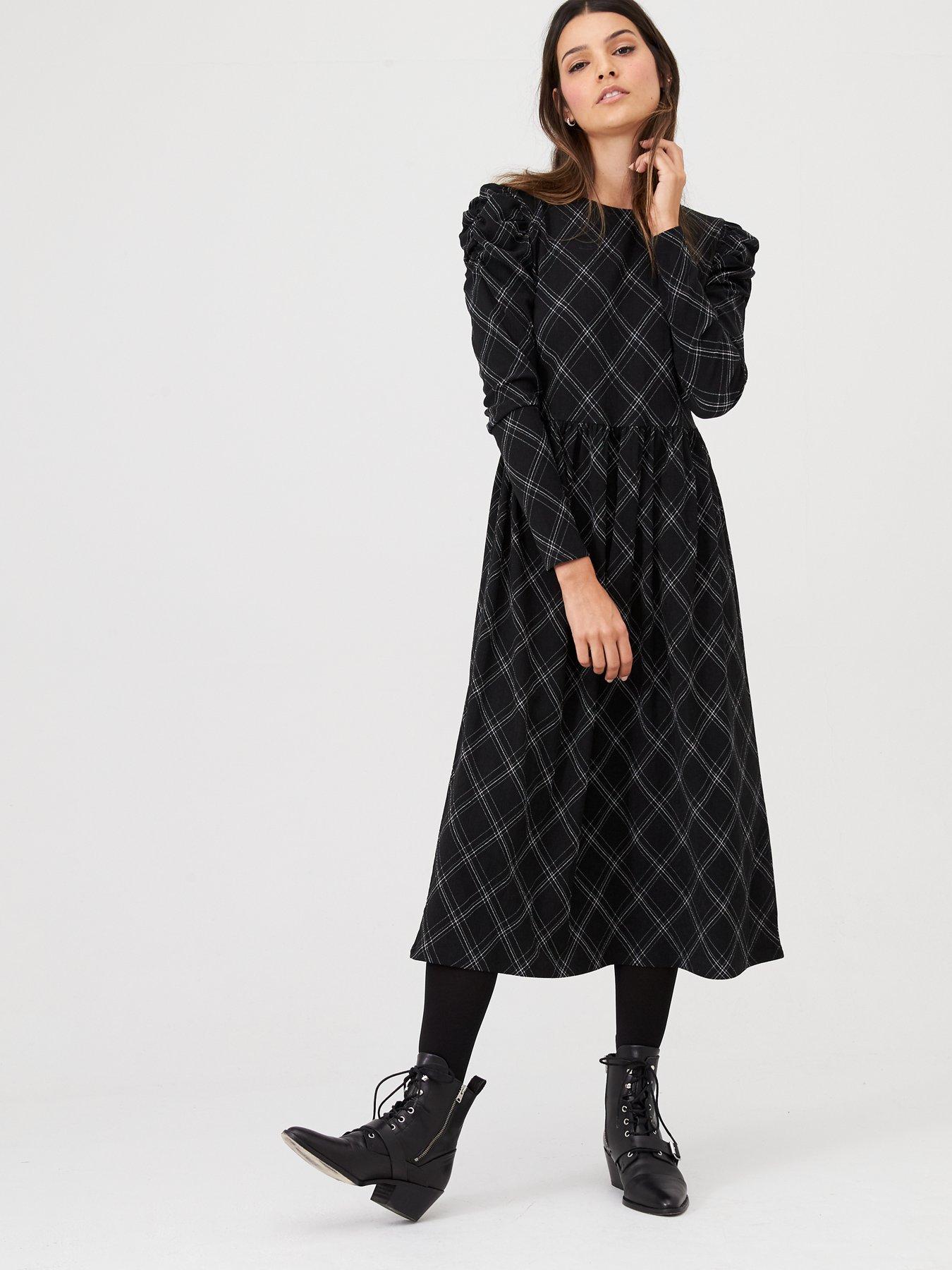 frill sleeve midi dress