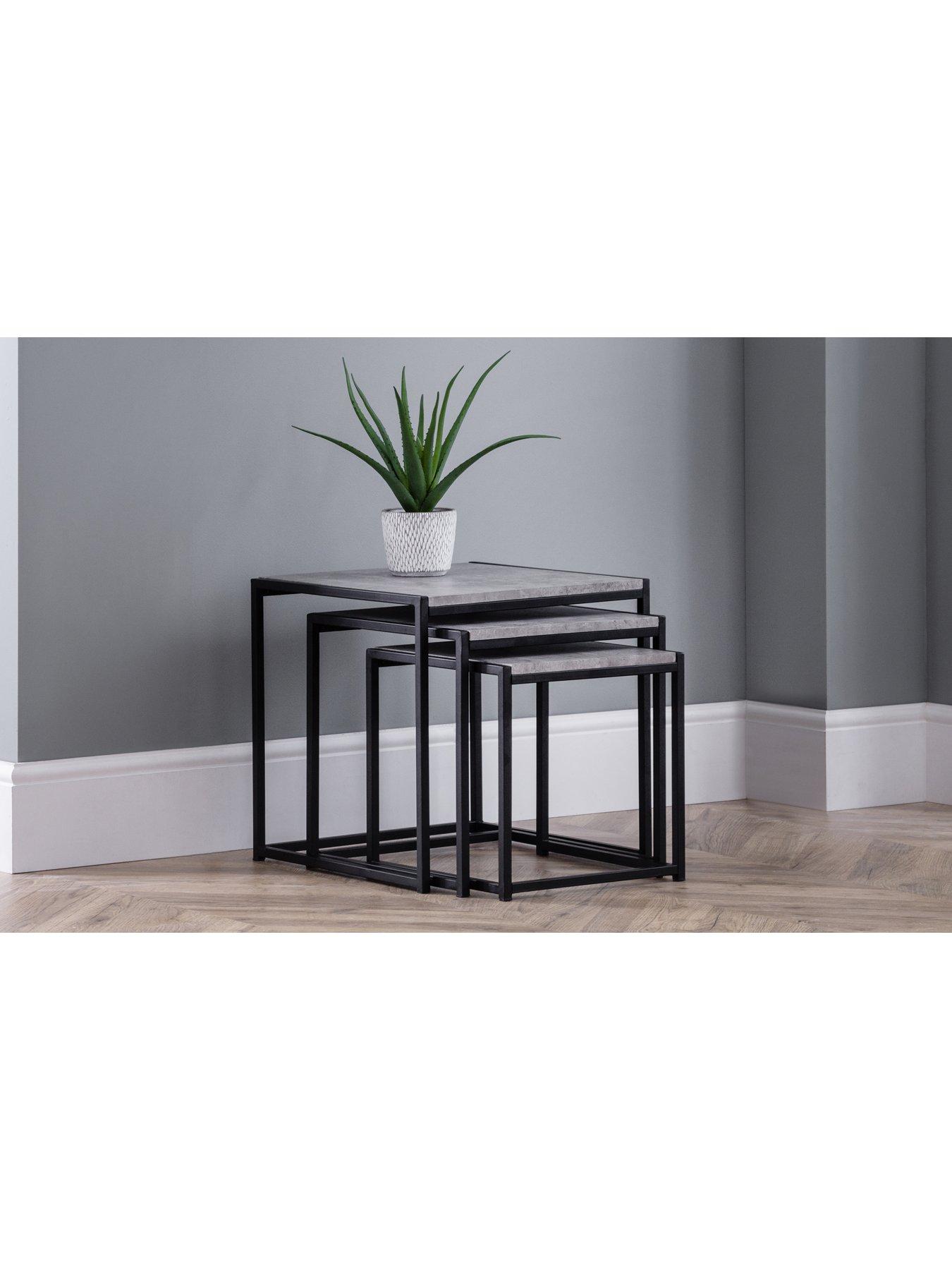 undefined Staten Nest of 3 Tables