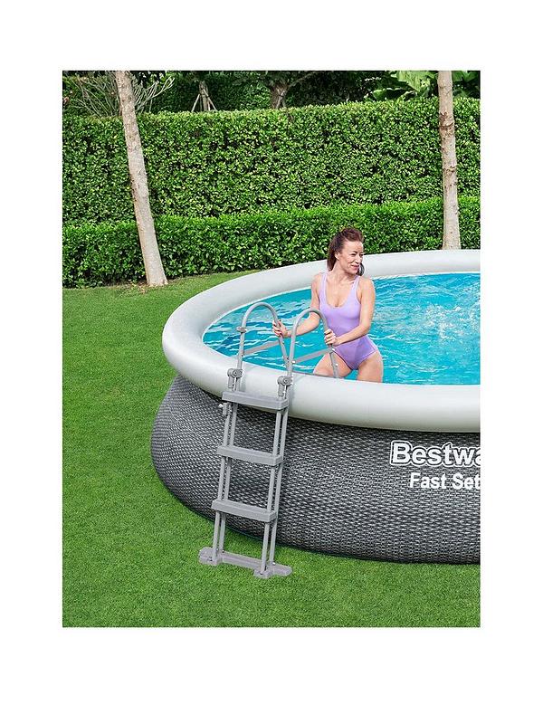 Image 2 of 4 of Bestway 15ft Fast Set Pool, Filter Pump with Ladder