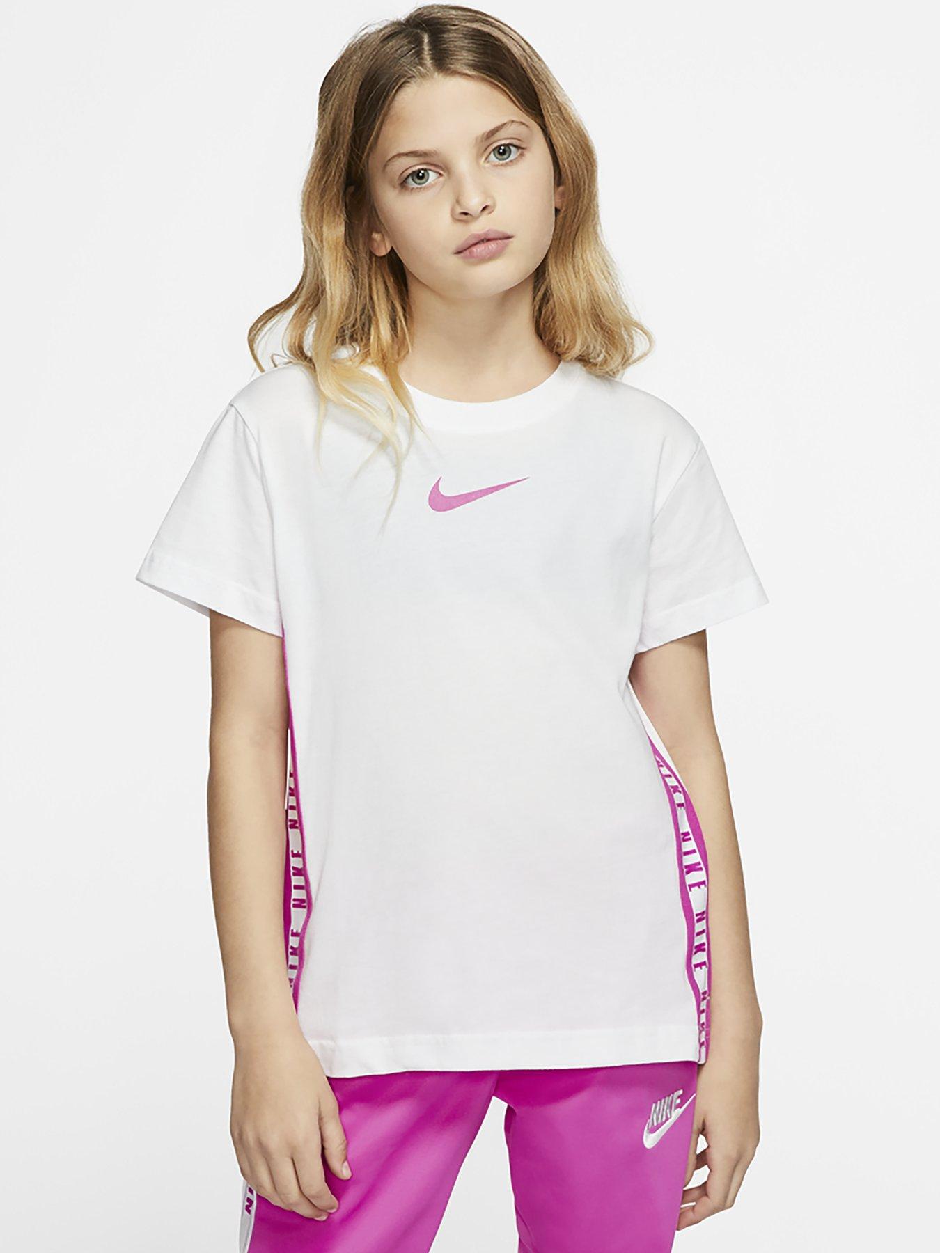 Nike Sportswear Older Girls Tricot T-Shirt review