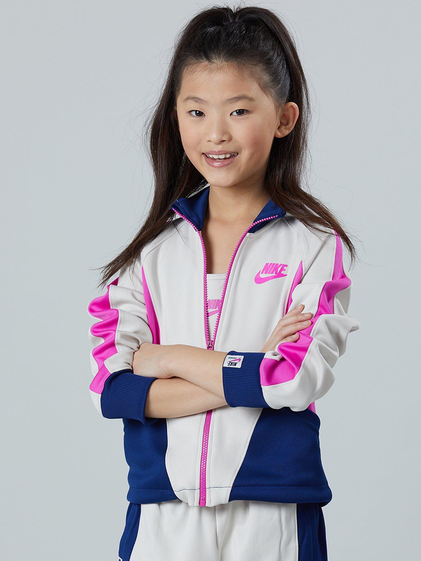 Nike Sportswear Older Girls Heritage Track Jacket review