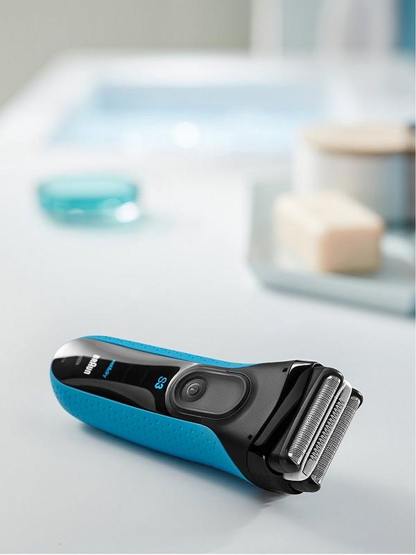 Image 7 of 7 of Braun Series 3 340S4 Foil Wet and Dry Shaver