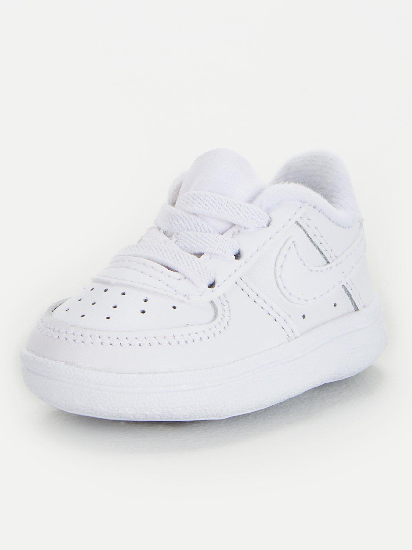 baby crib nike trainers