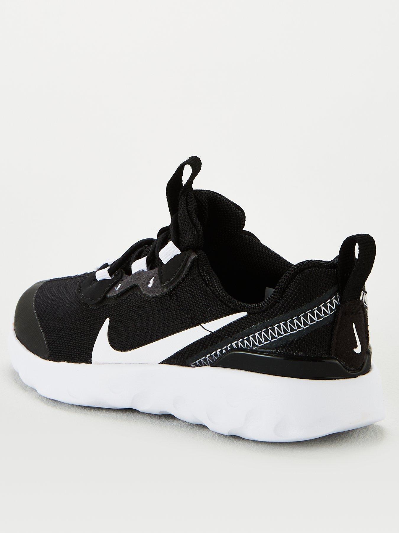 infant nike element trainers