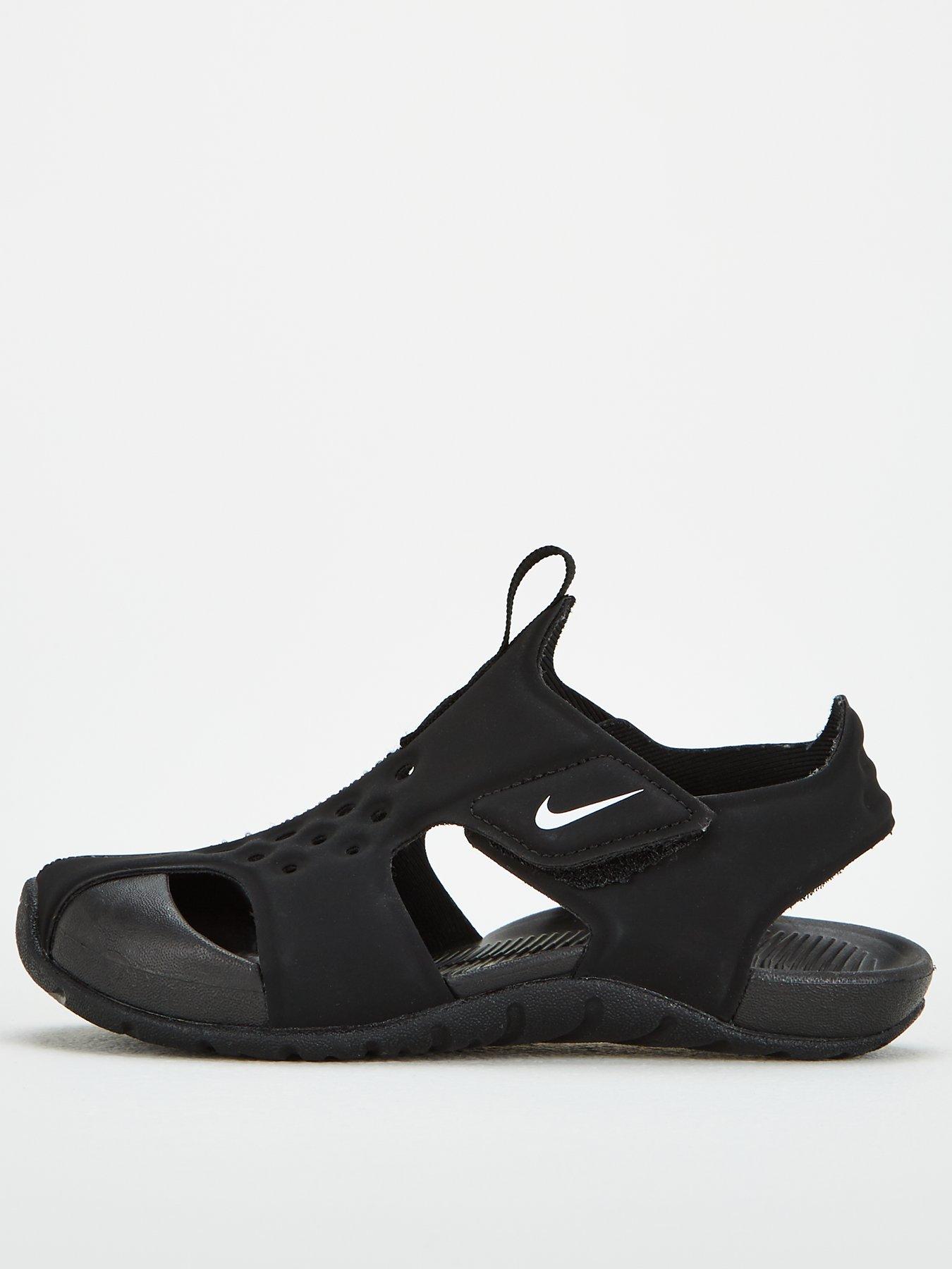biys nike sandals