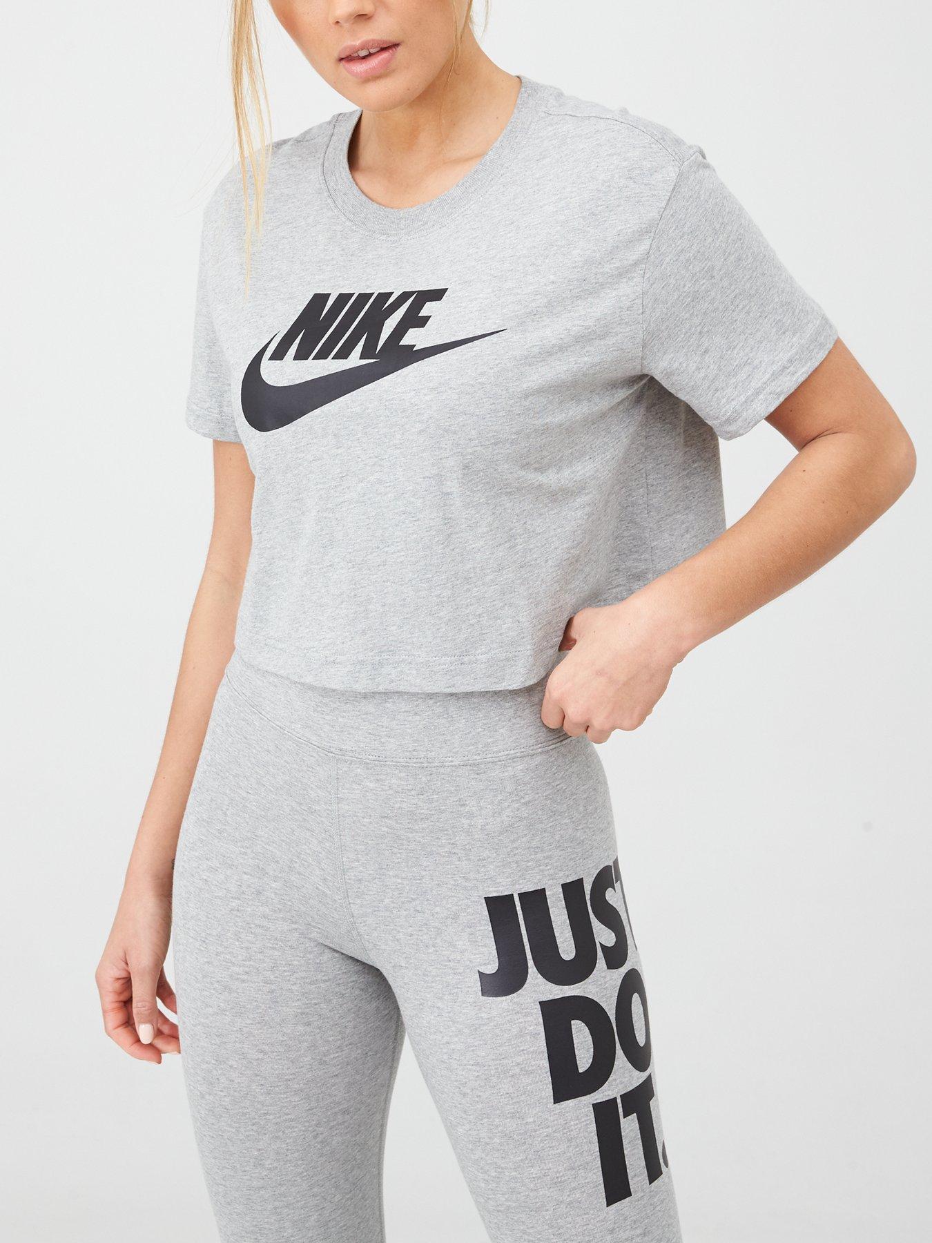 nike women's essential futura crop top