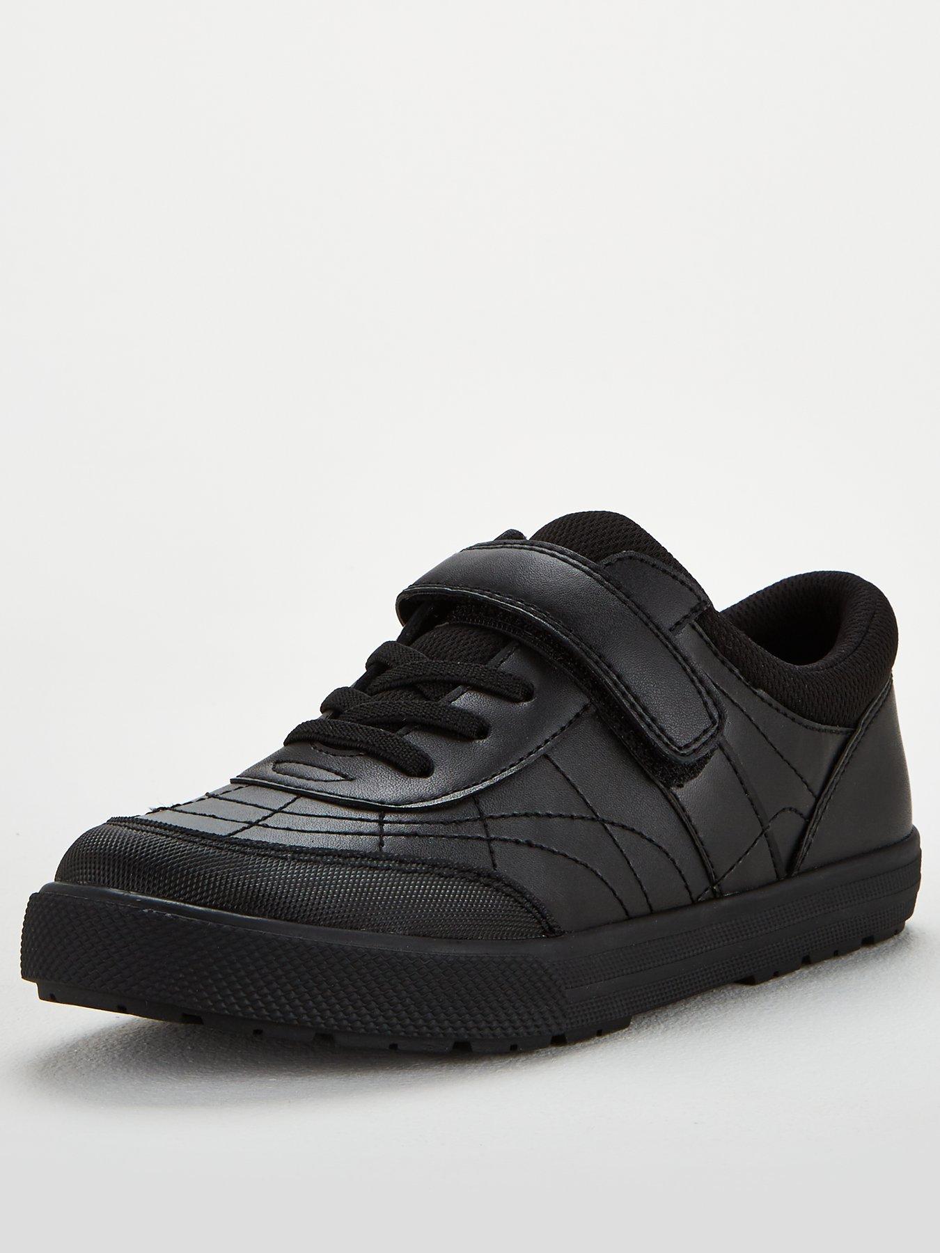 venture walk black leather clarks