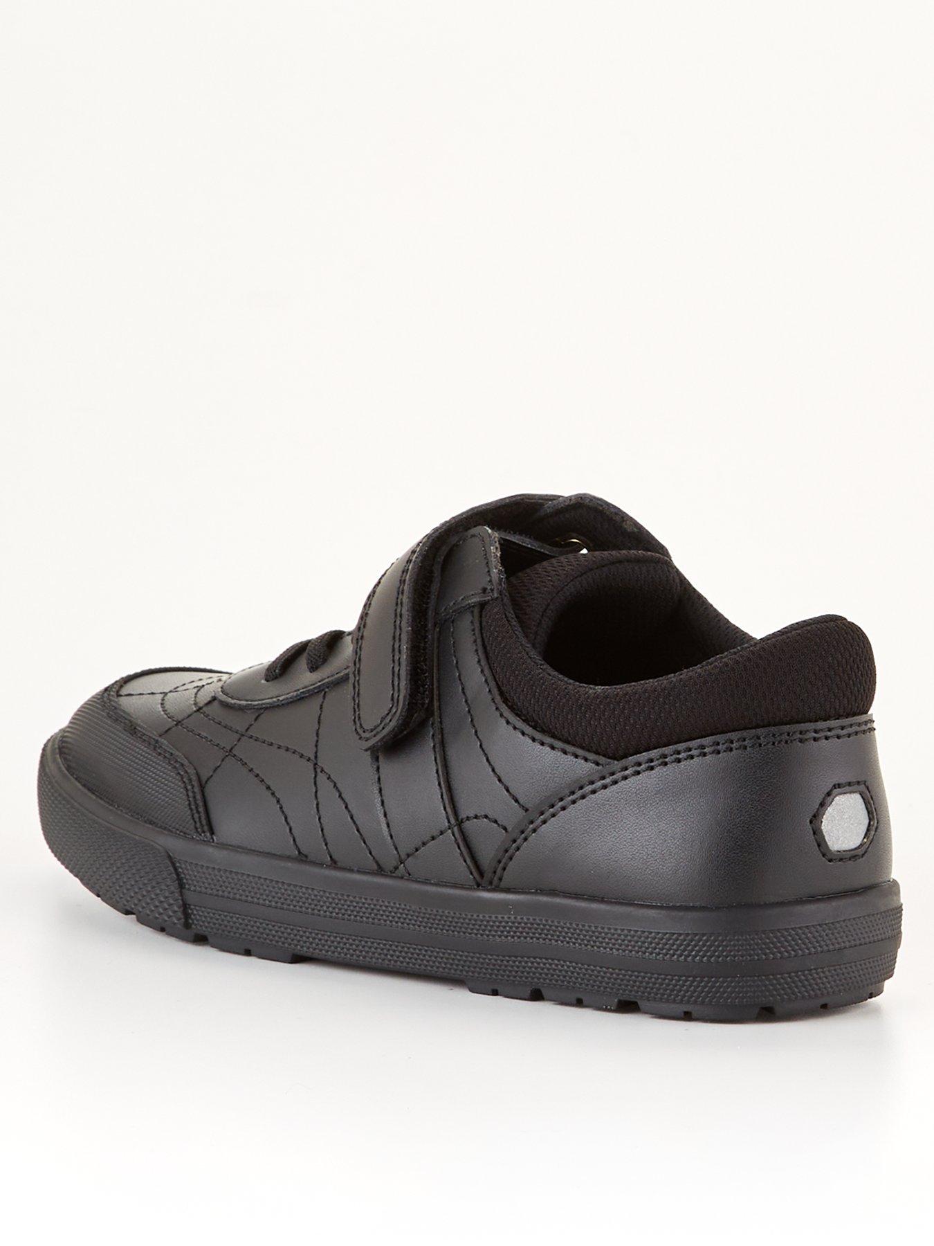 Nike black school outlet shoes with laces