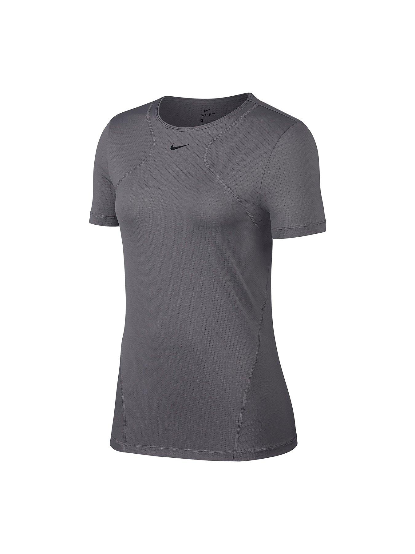 Nike Training Pro Tee review