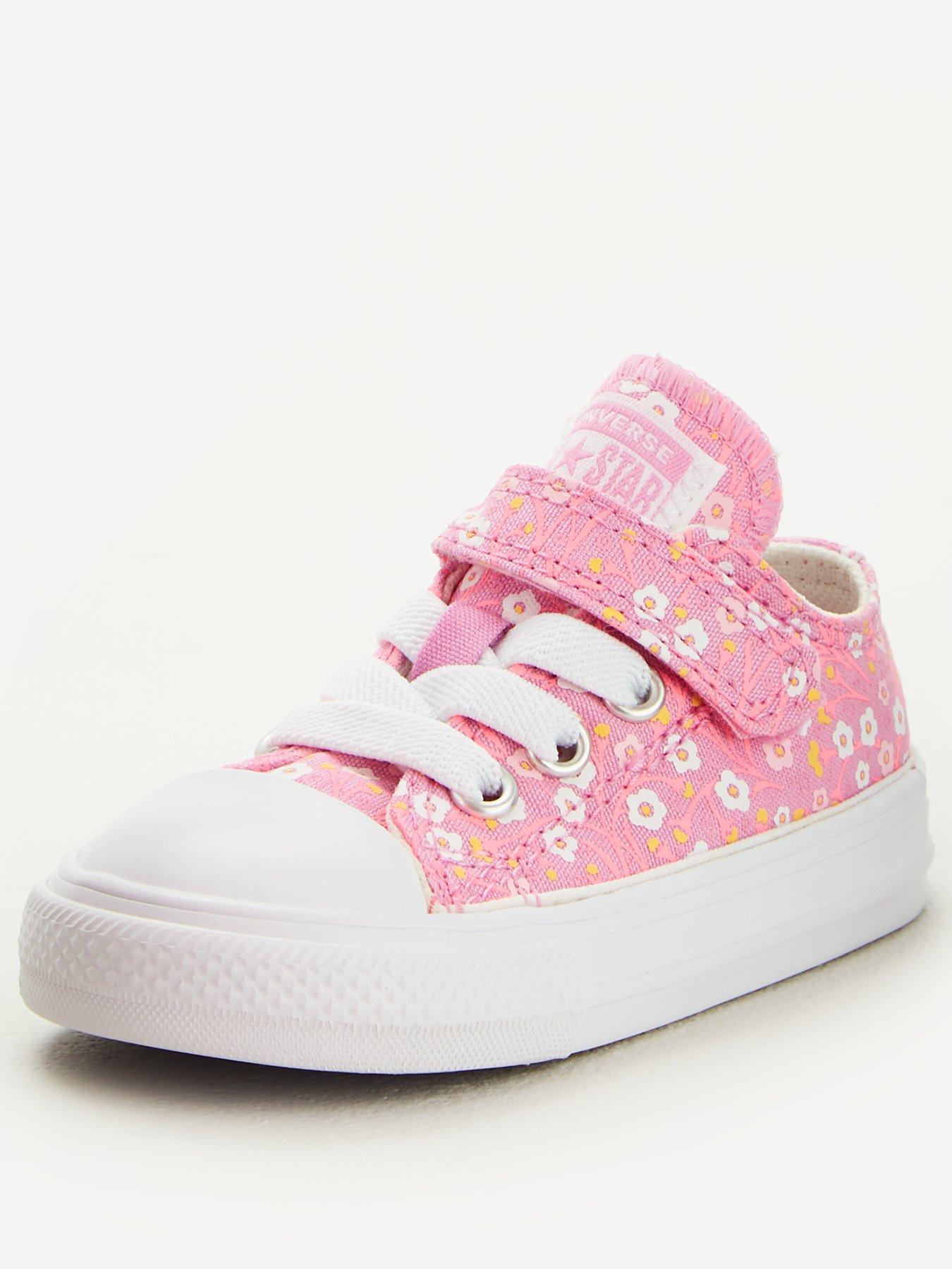 Converse Chuck Taylor All Star Ox 1V Floral Infant Trainers review