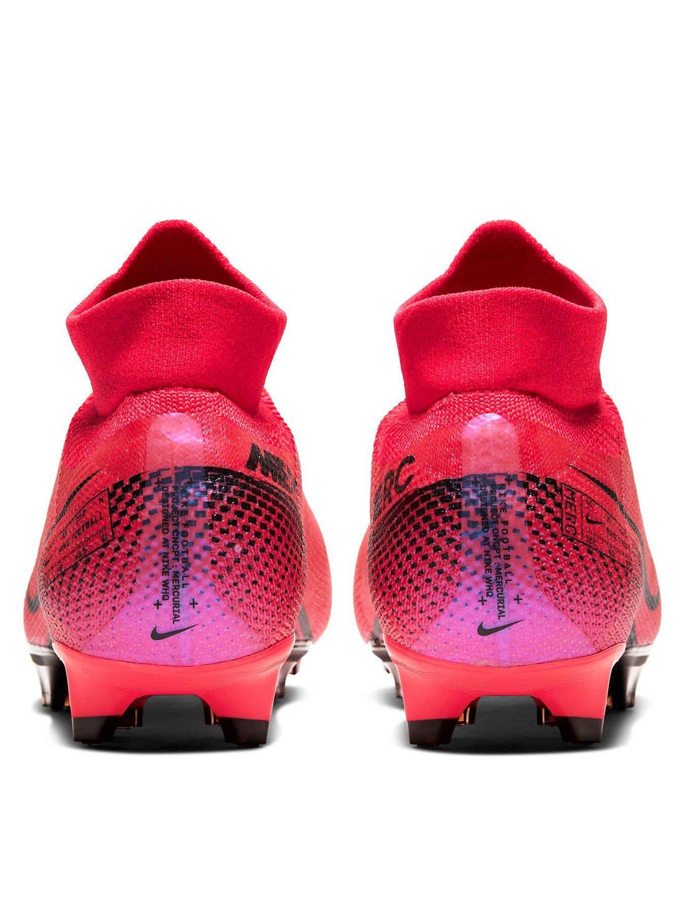 Nike Mercurial Superfly 7 Club TF Artificial Turf Football Shoe.