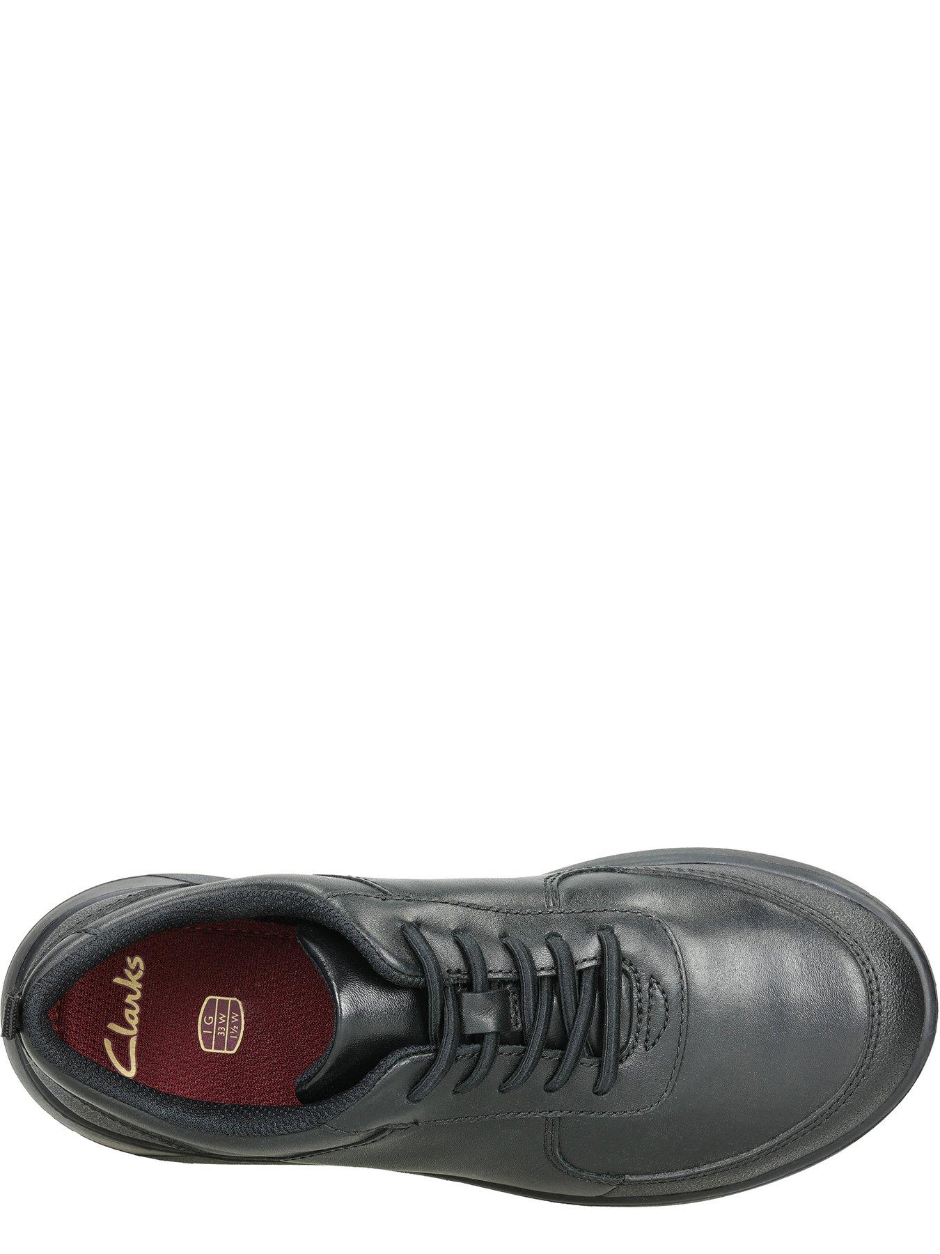 clarks scape street youth